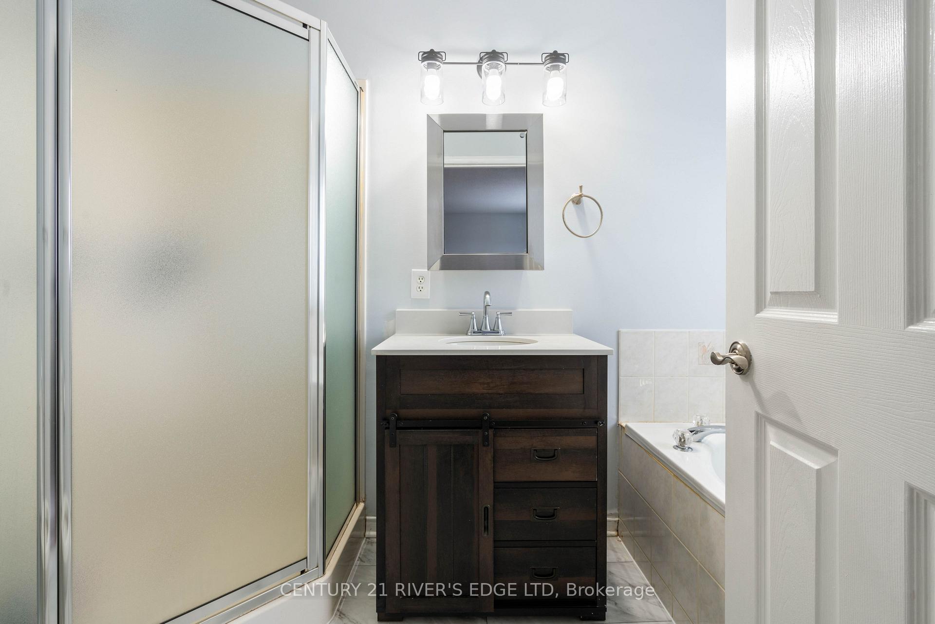 Photo 25 of 90 Kincardine Drive, Ottawa, Kanata - Glencairn/Hazeldean — HOMEH