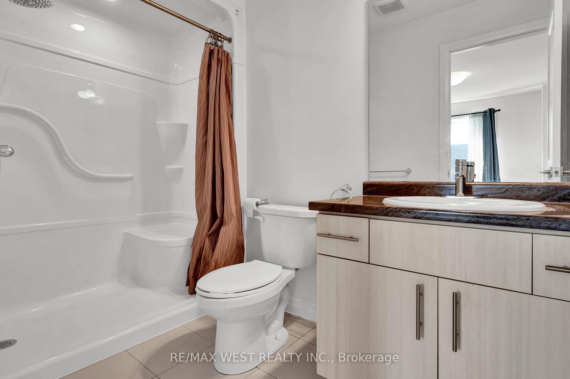 Photo 23 of Unit 104, 30 Time Square Boulevard, Hamilton, Stoney Creek — HOMEH