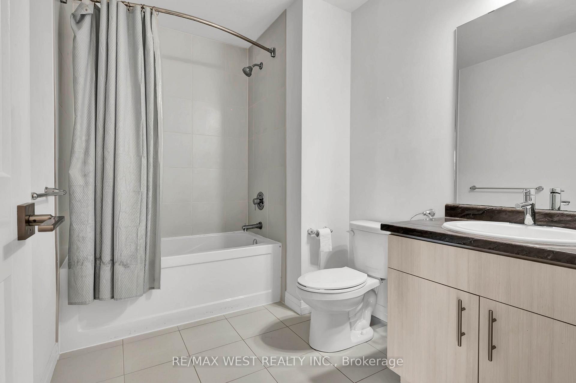 Photo 28 of Unit 104, 30 Time Square Boulevard, Hamilton, Stoney Creek — HOMEH