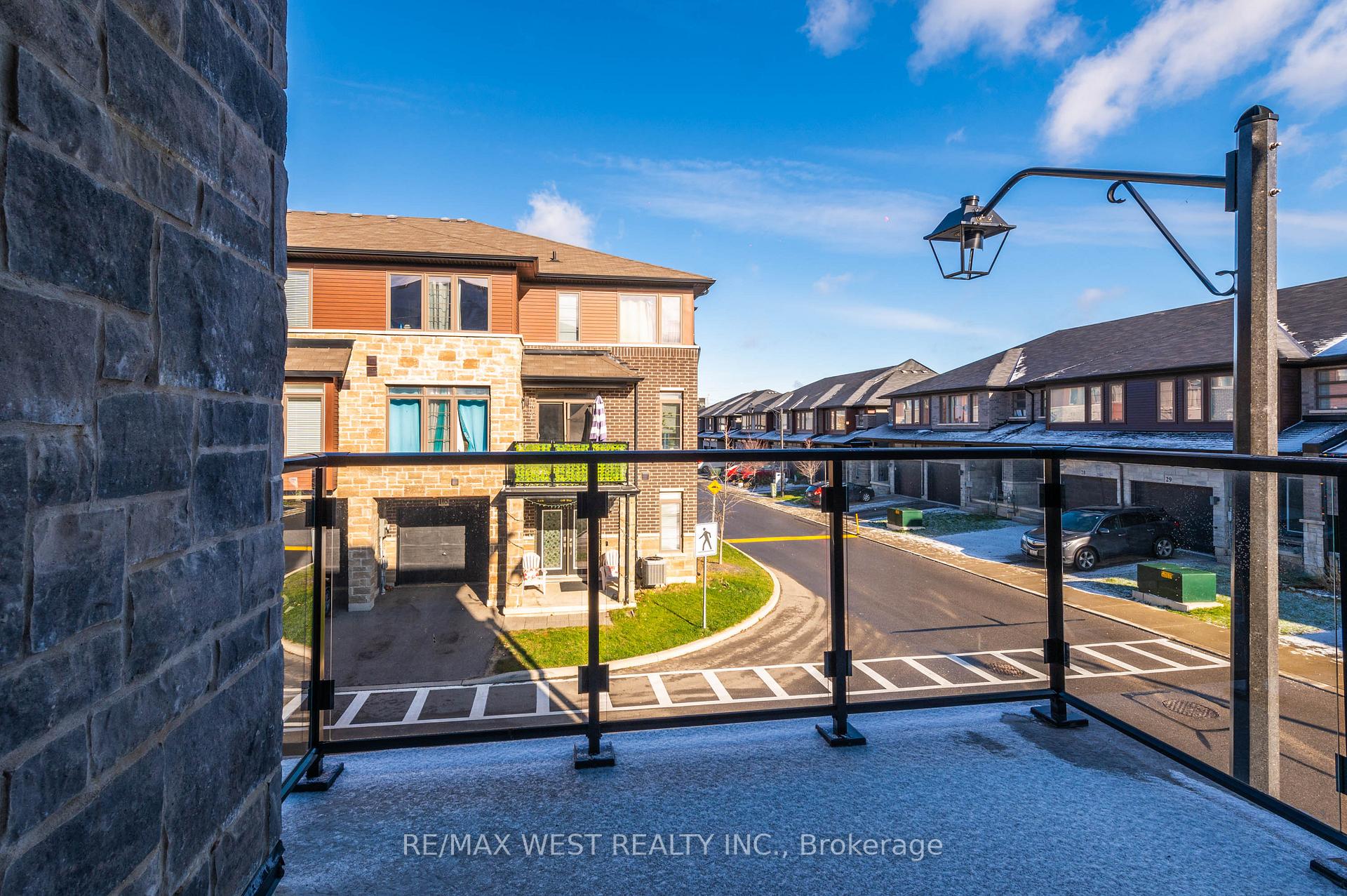 Photo 29 of Unit 104, 30 Time Square Boulevard, Hamilton, Stoney Creek — HOMEH