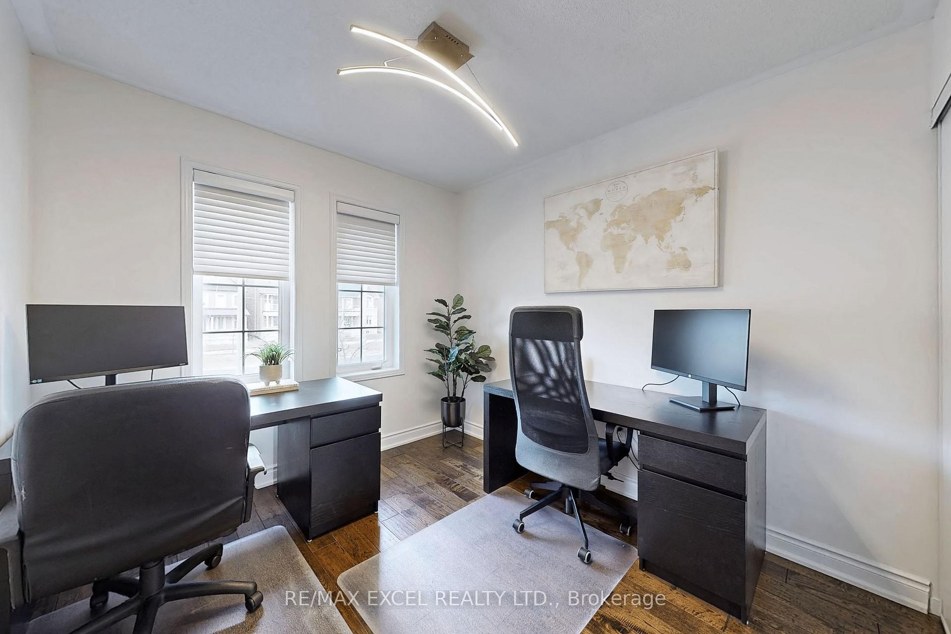 Photo 24 of 192 Gas Lamp Lane, Markham, Cornell — HOMEH