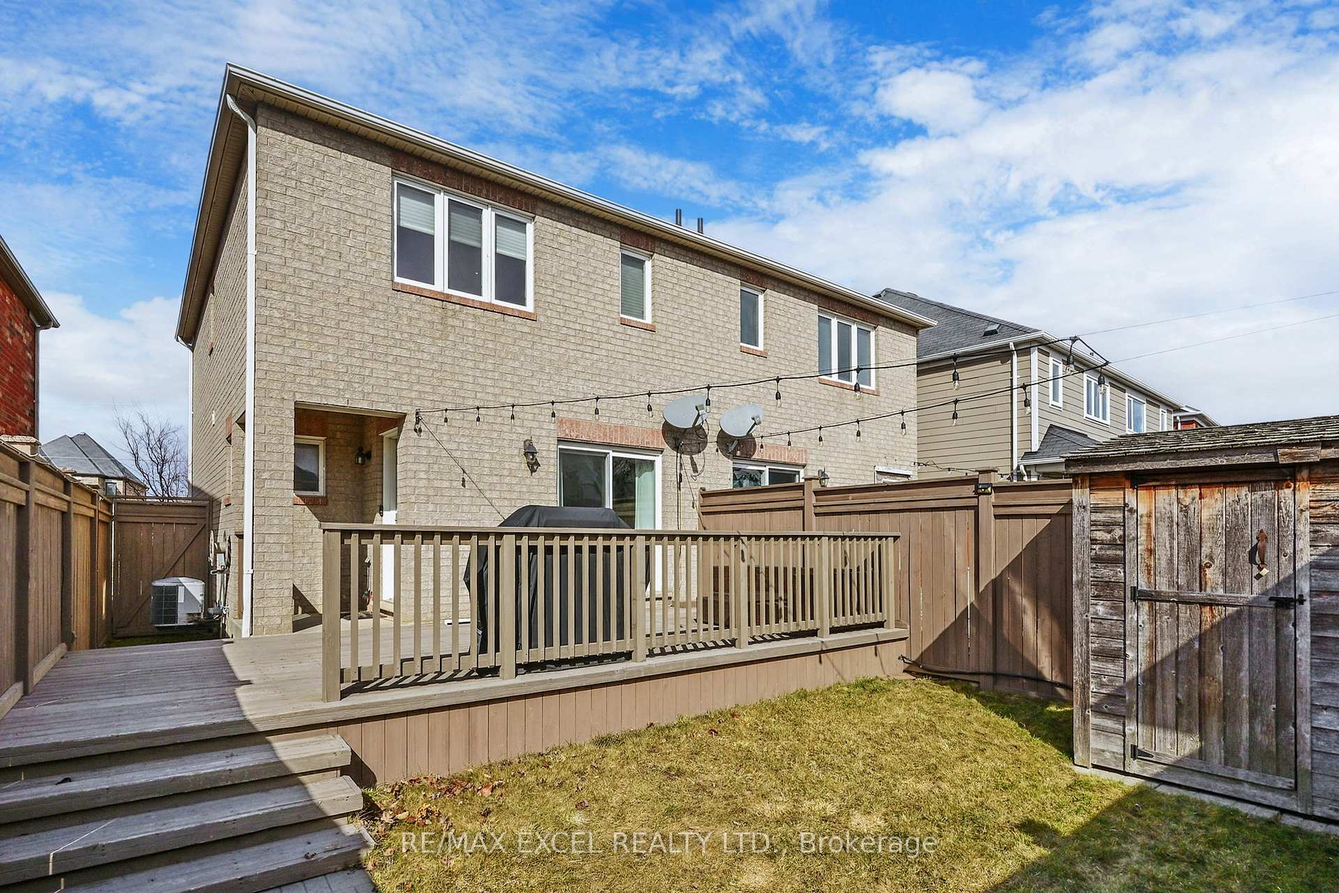 Photo 31 of 192 Gas Lamp Lane, Markham, Cornell — HOMEH