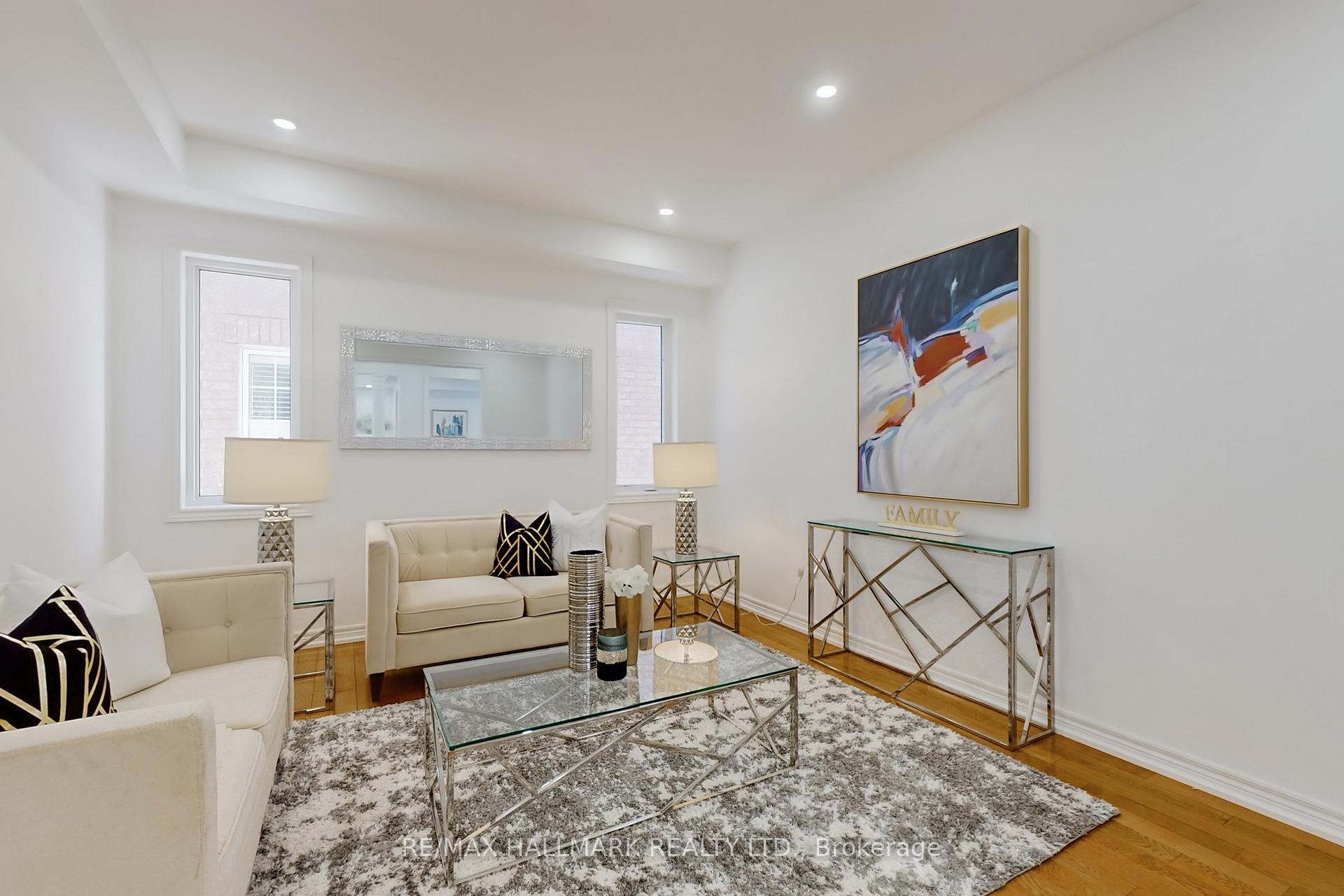 Photo 8 of 18 Coakwell Drive, Markham, Box Grove — HOMEH