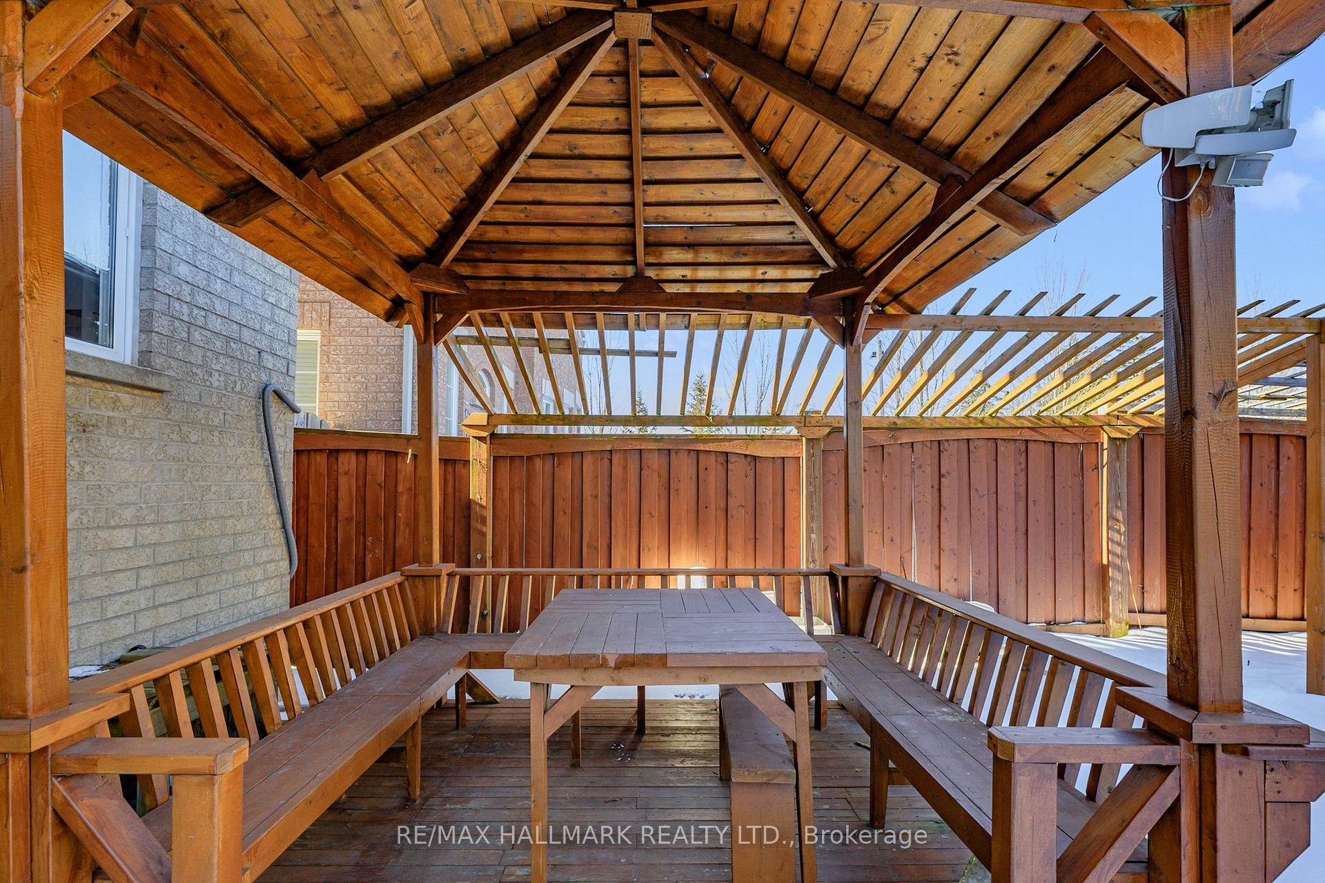 Photo 38 of 18 Coakwell Drive, Markham, Box Grove — HOMEH