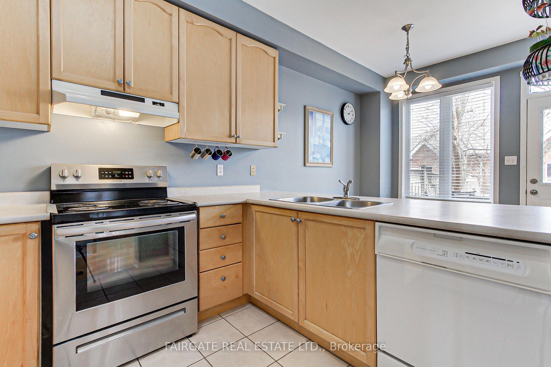 Photo 5 of 9 Colty Drive, Markham, Angus Glen — HOMEH