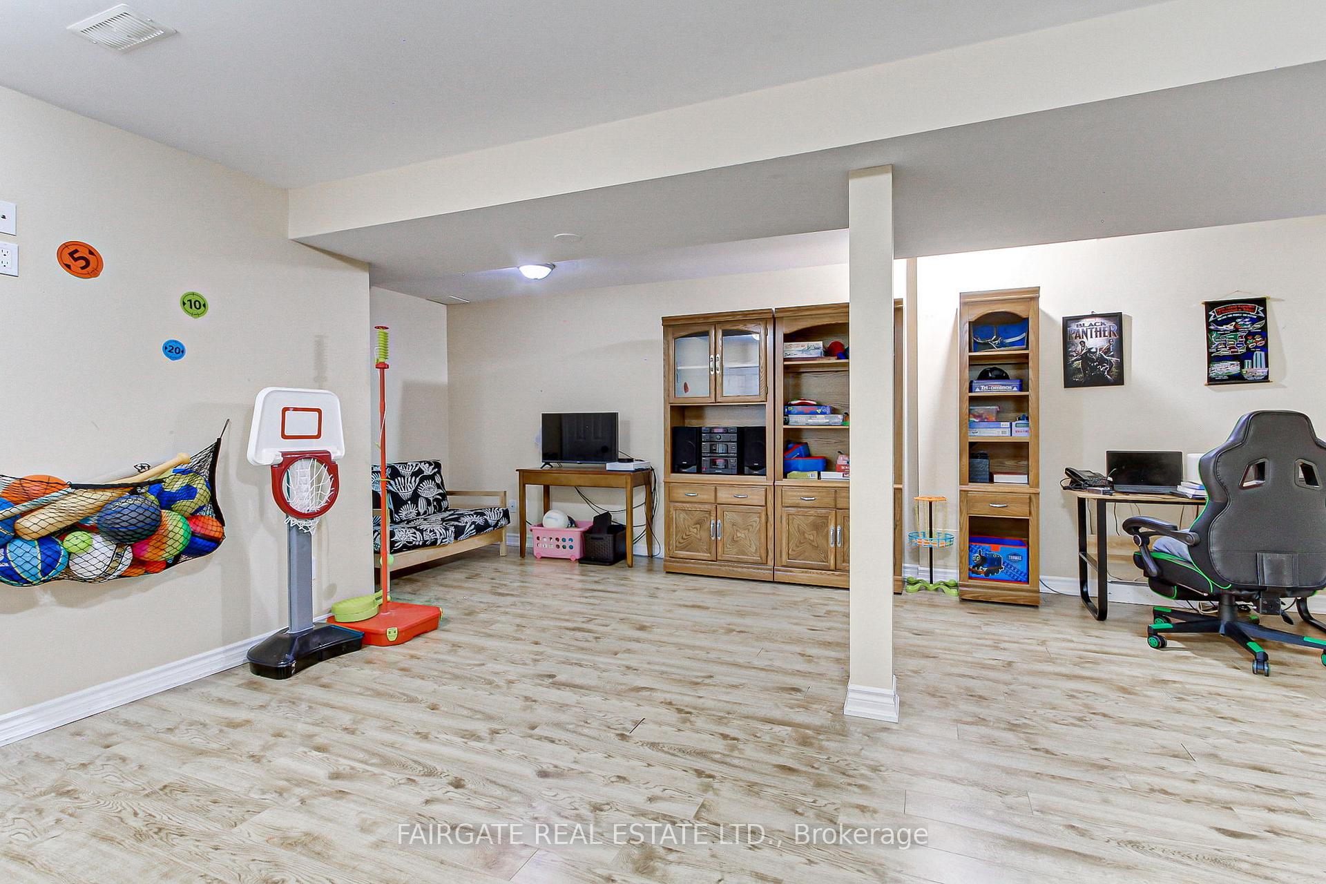 Photo 14 of 9 Colty Drive, Markham, Angus Glen — HOMEH