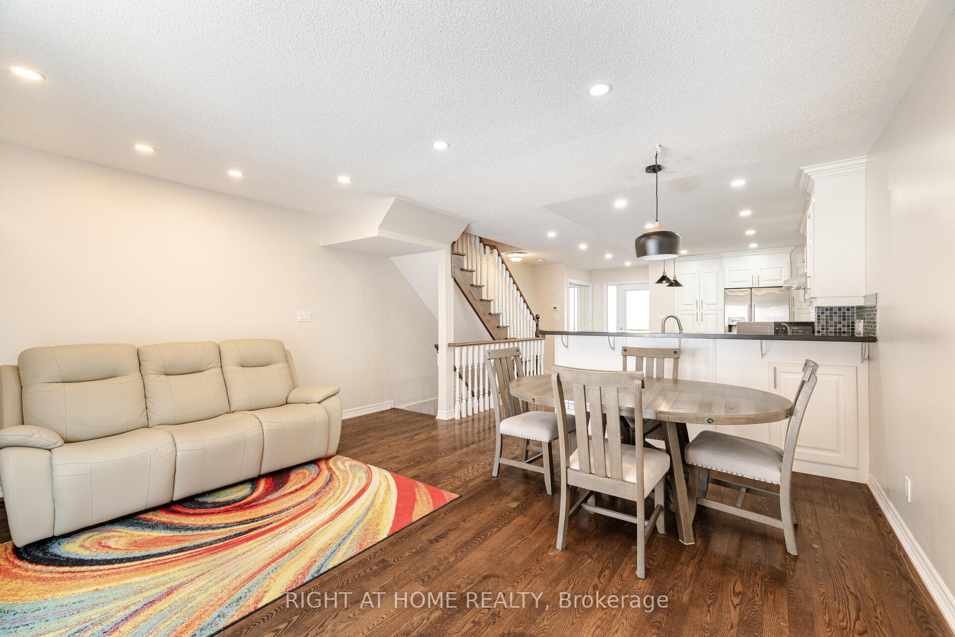 Photo 13 of 163 Tamarack Drive, Markham, Aileen-Willowbrook — HOMEH