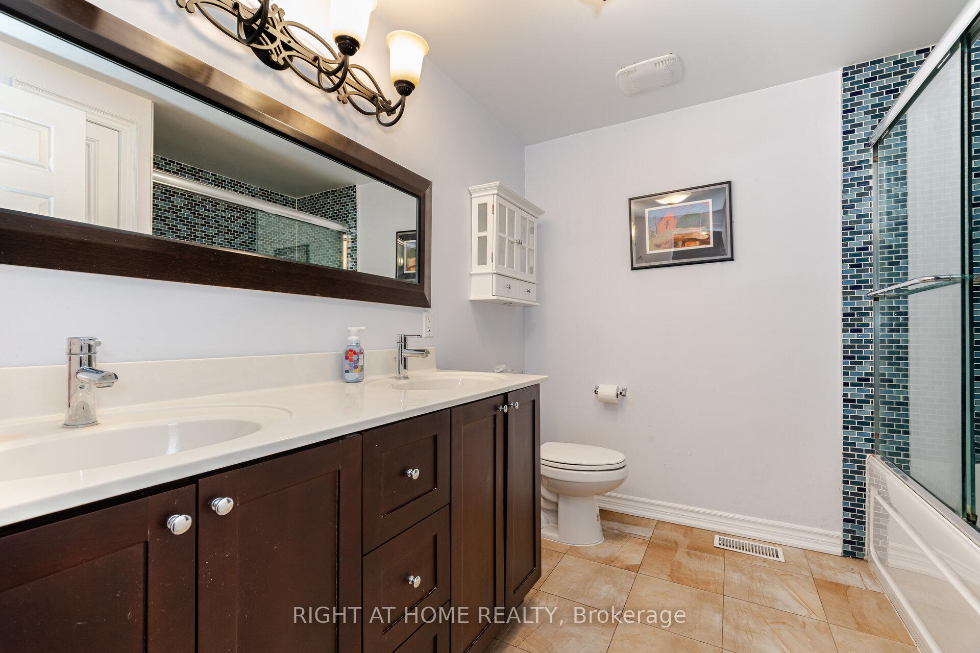 Photo 24 of 163 Tamarack Drive, Markham, Aileen-Willowbrook — HOMEH