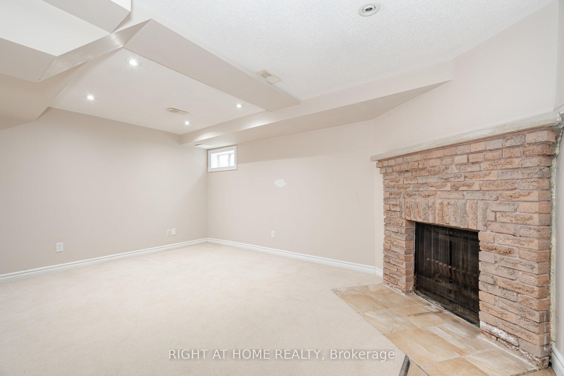 Photo 27 of 163 Tamarack Drive, Markham, Aileen-Willowbrook — HOMEH