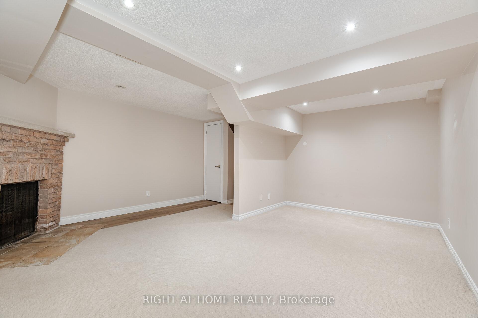 Photo 29 of 163 Tamarack Drive, Markham, Aileen-Willowbrook — HOMEH