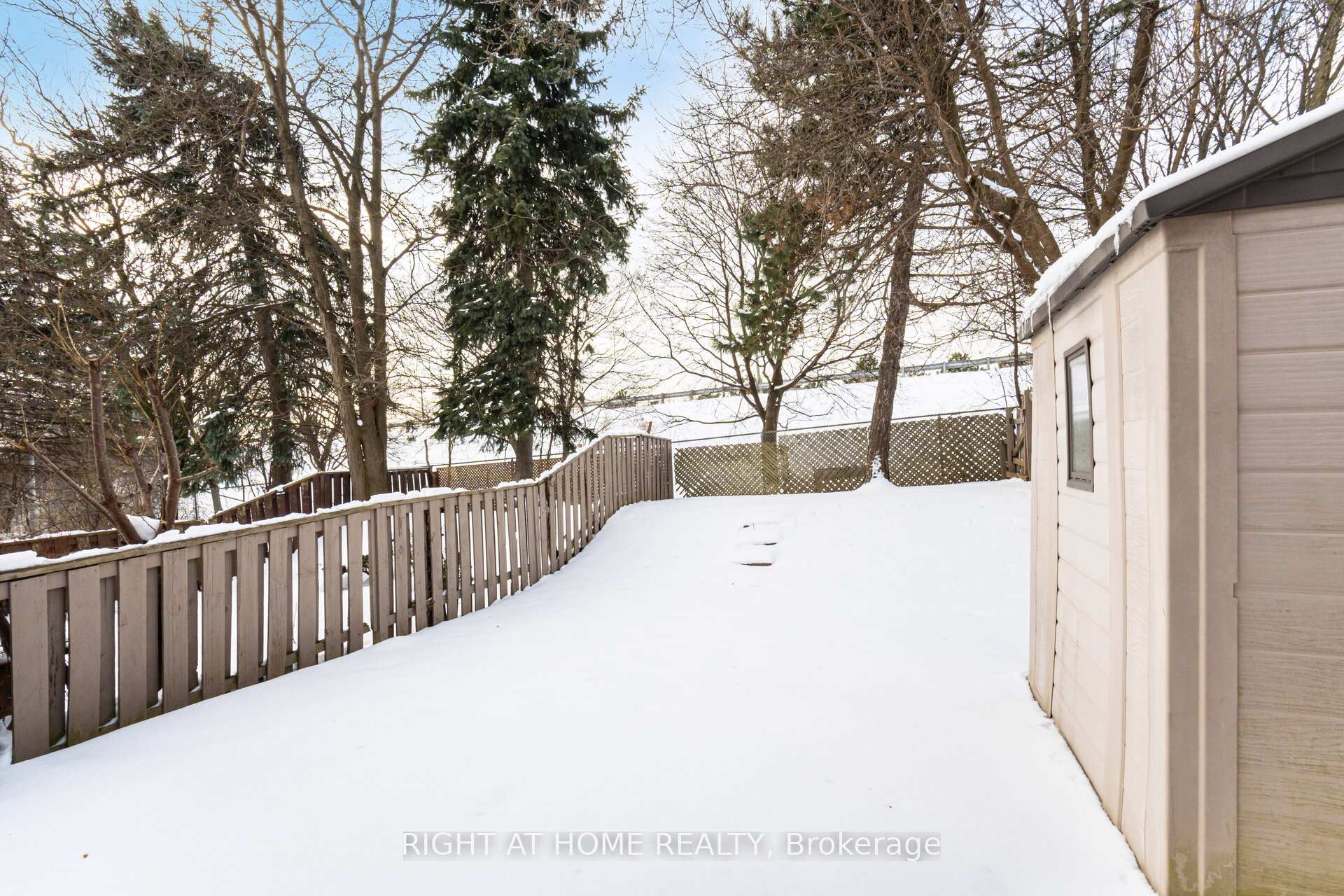 Photo 36 of 163 Tamarack Drive, Markham, Aileen-Willowbrook — HOMEH
