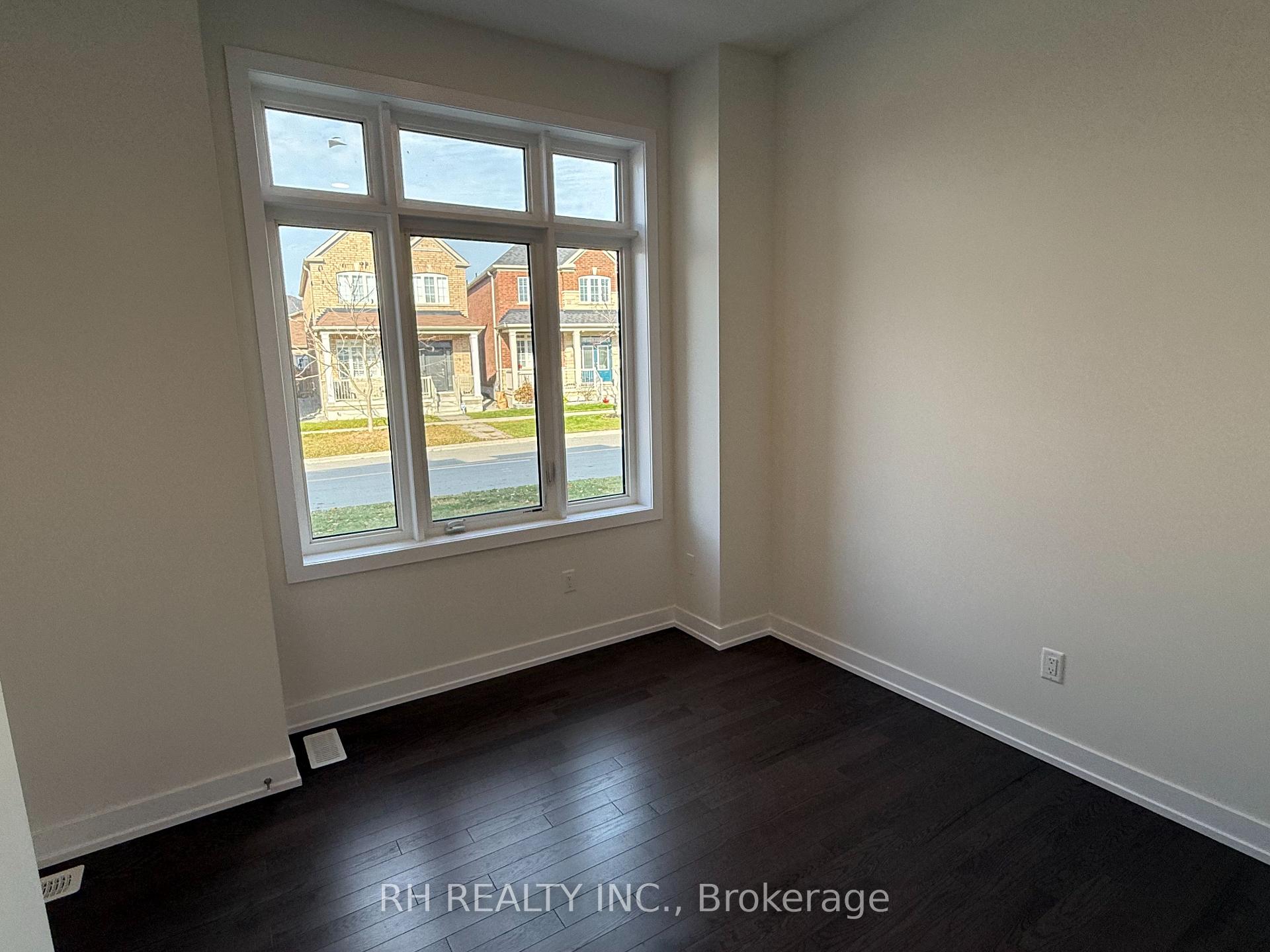 Photo 5 of 599 Riverlands Avenue, Markham, Cornell — HOMEH