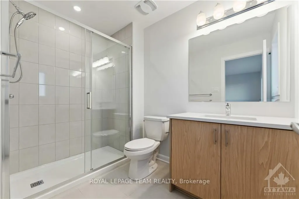 Photo 17 of 704 Fairline Row, Ottawa, Kanata - Emerald Meadows/Trailwest — HOMEH