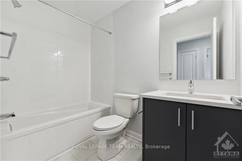 Photo 18 of 704 Fairline Row, Ottawa, Kanata - Emerald Meadows/Trailwest — HOMEH