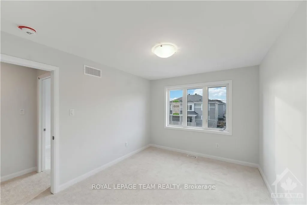 Photo 19 of 704 Fairline Row, Ottawa, Kanata - Emerald Meadows/Trailwest — HOMEH