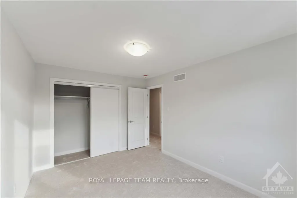 Photo 20 of 704 Fairline Row, Ottawa, Kanata - Emerald Meadows/Trailwest — HOMEH