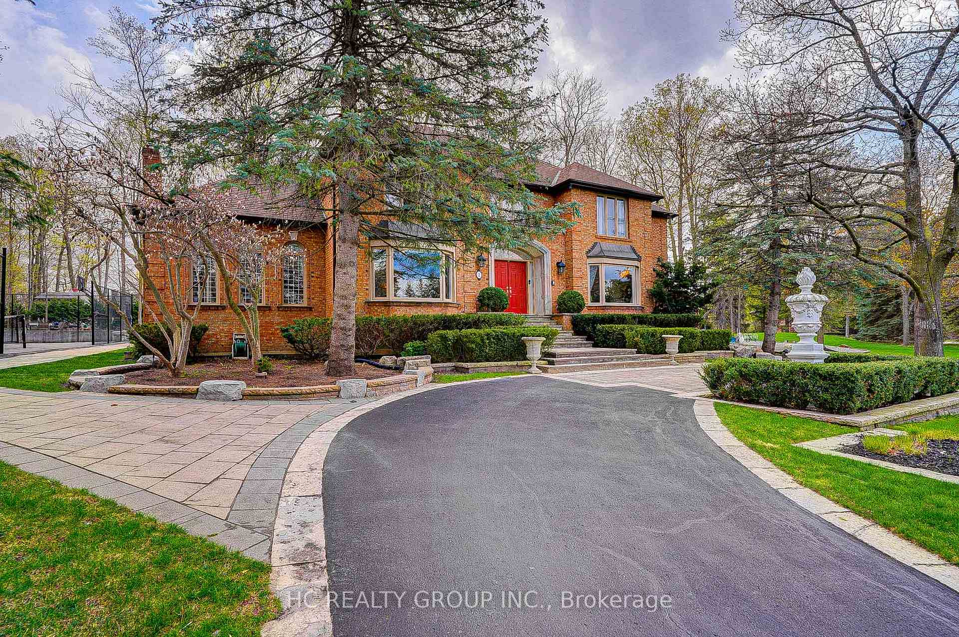 Photo 3 of 2 Glenridge Drive, Markham, Devil's Elbow — HOMEH