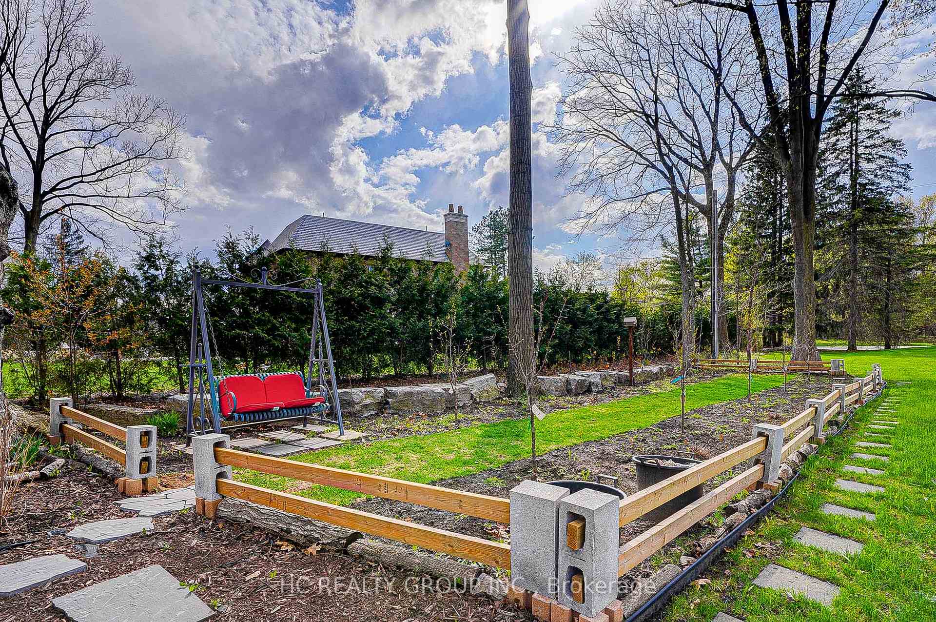 Photo 33 of 2 Glenridge Drive, Markham, Devil's Elbow — HOMEH