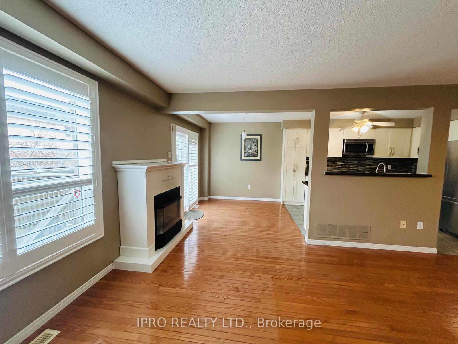Photo 4 of 123 Frances Avenue, Hamilton, Stoney Creek — HOMEH