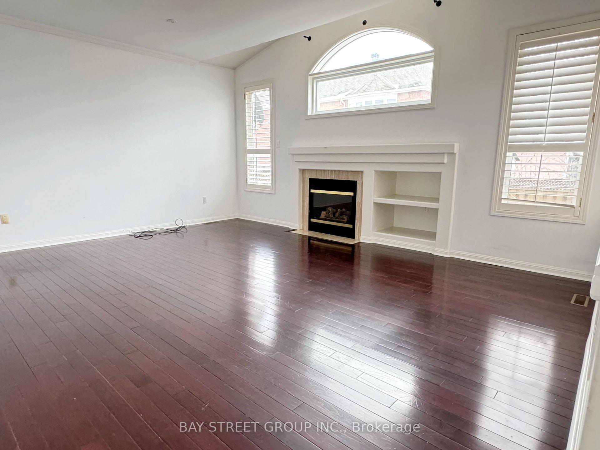 Photo 6 of 43 Drawbridge Drive, Markham, Berczy — HOMEH