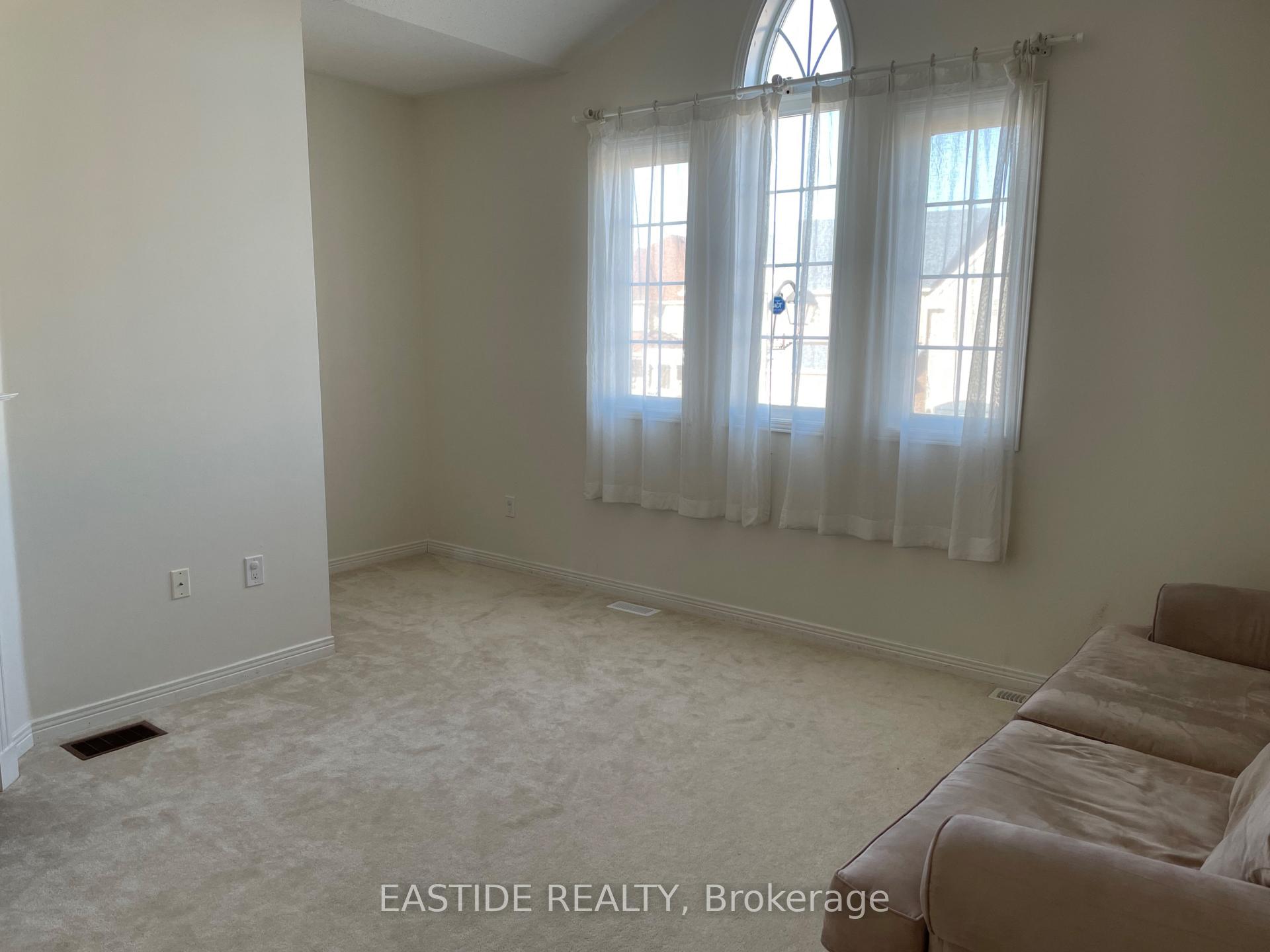 Photo 16 of 25 Larcastle Avenue, Markham, Berczy — HOMEH