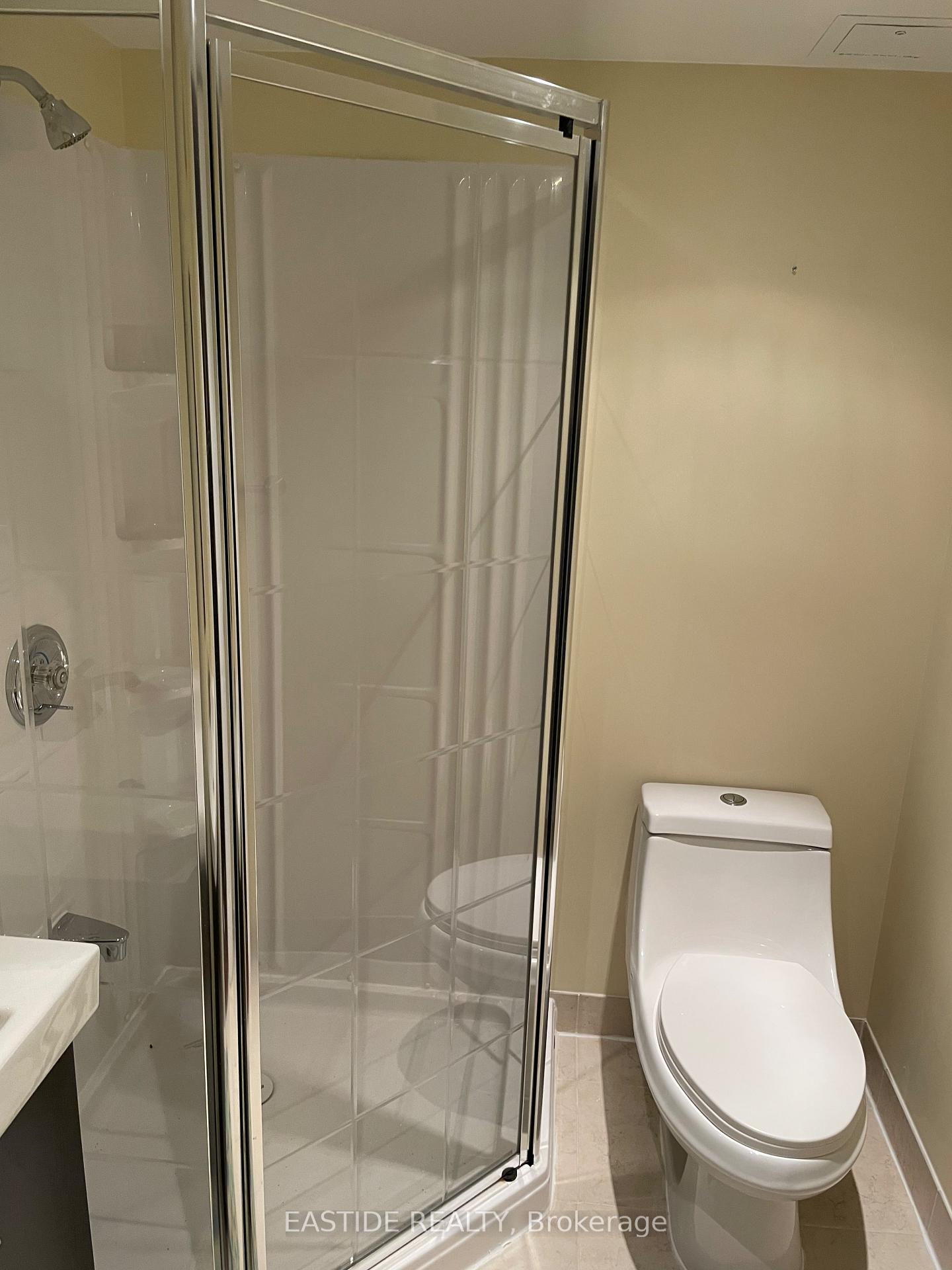 Photo 19 of 25 Larcastle Avenue, Markham, Berczy — HOMEH