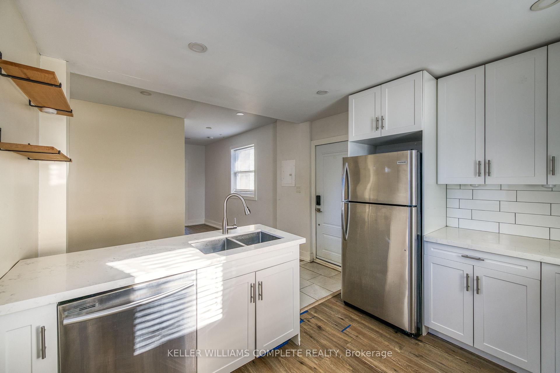 Photo 4 of Unit Unit 2, 48 Shaw Street, Hamilton, Industrial Sector — HOMEH