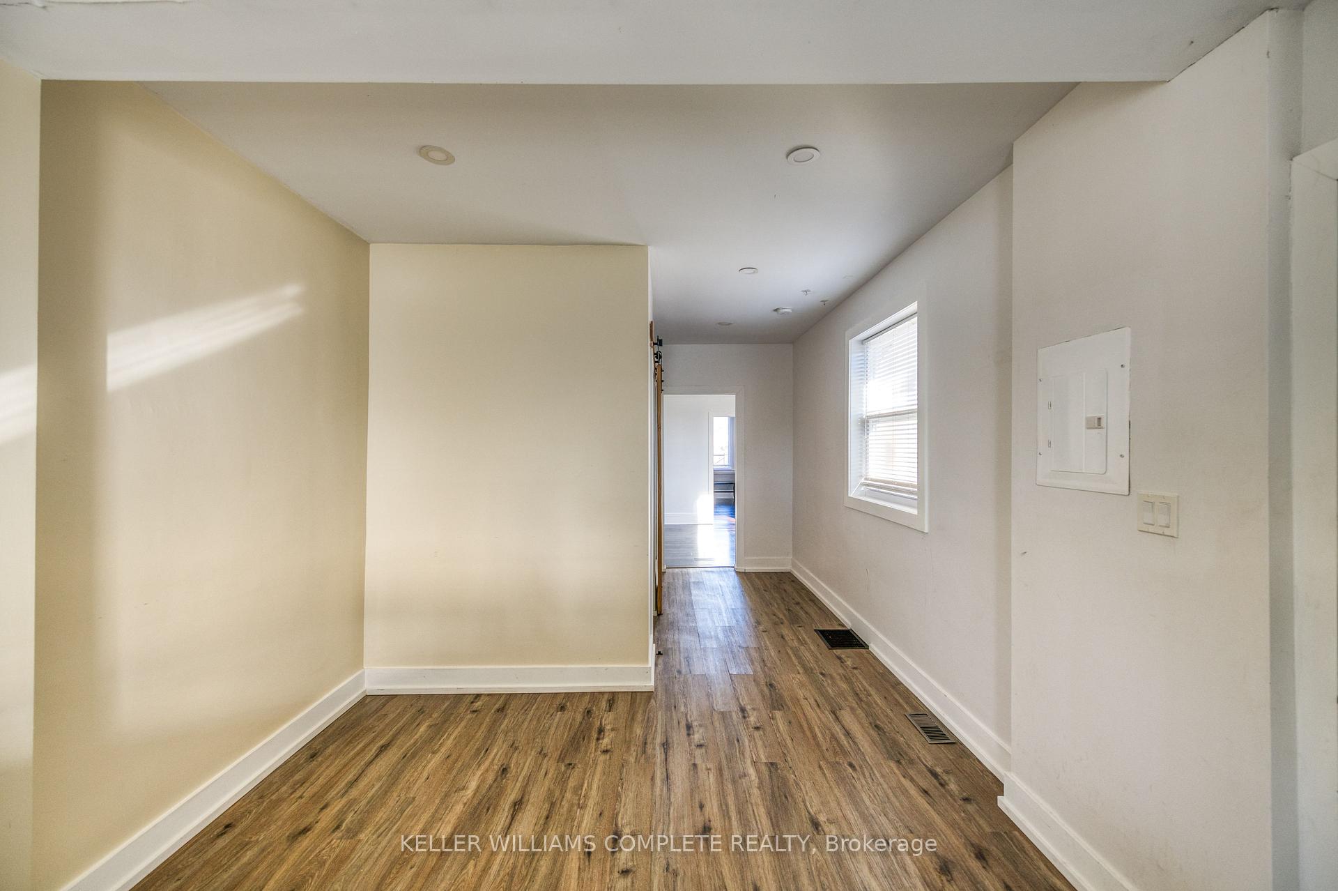 Photo 6 of Unit Unit 2, 48 Shaw Street, Hamilton, Industrial Sector — HOMEH