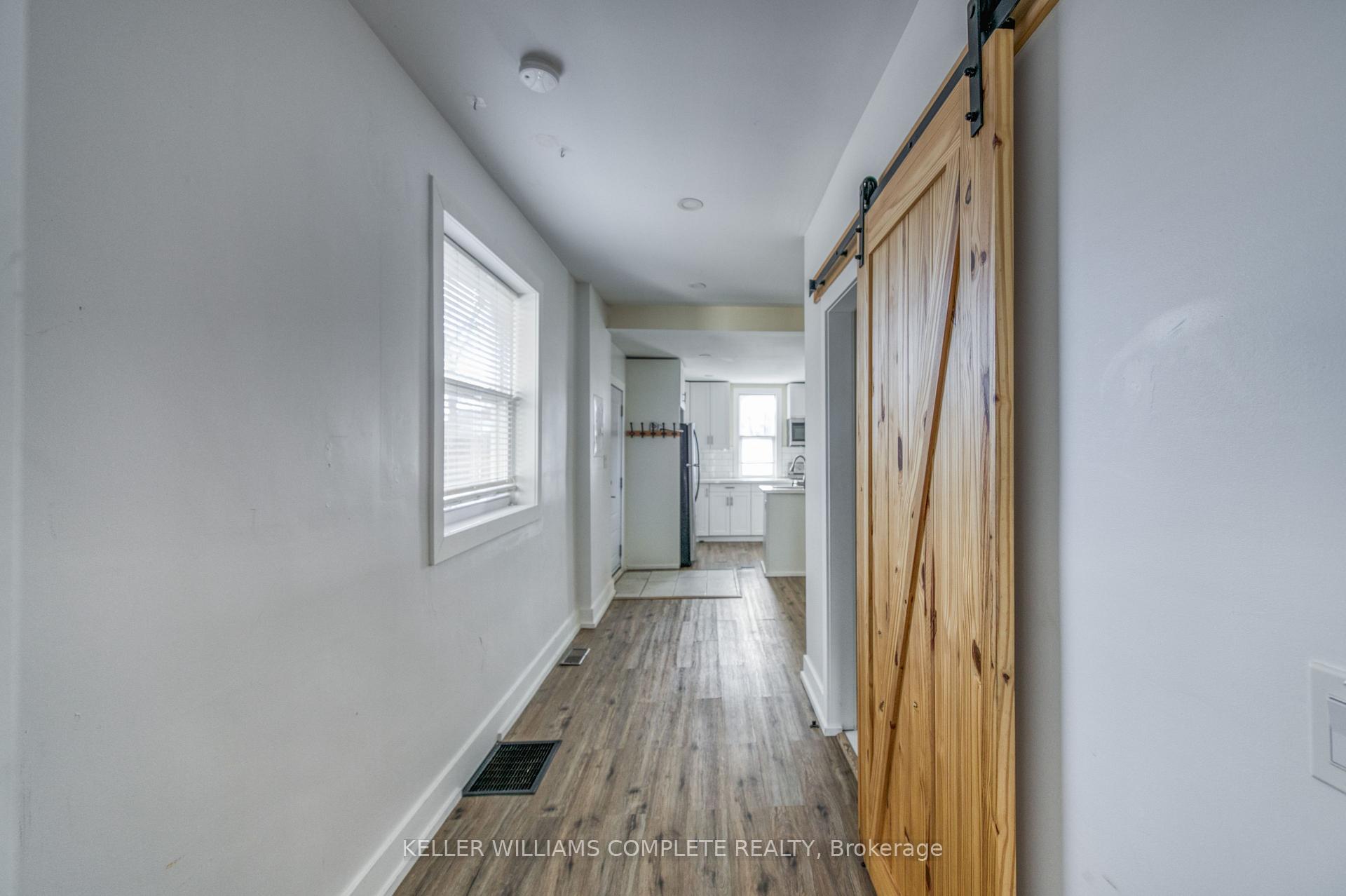 Photo 10 of Unit Unit 2, 48 Shaw Street, Hamilton, Industrial Sector — HOMEH