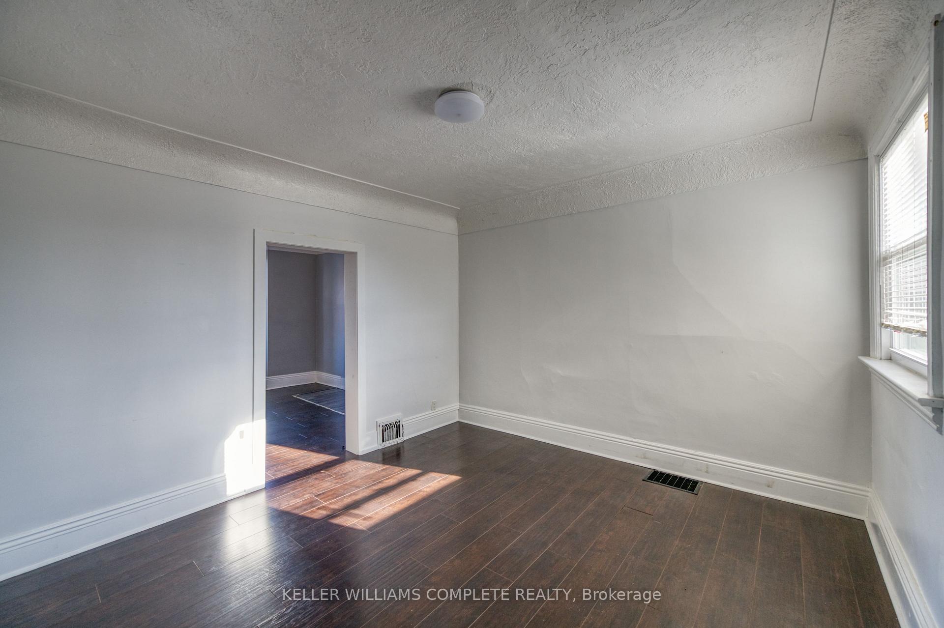 Photo 11 of Unit Unit 2, 48 Shaw Street, Hamilton, Industrial Sector — HOMEH