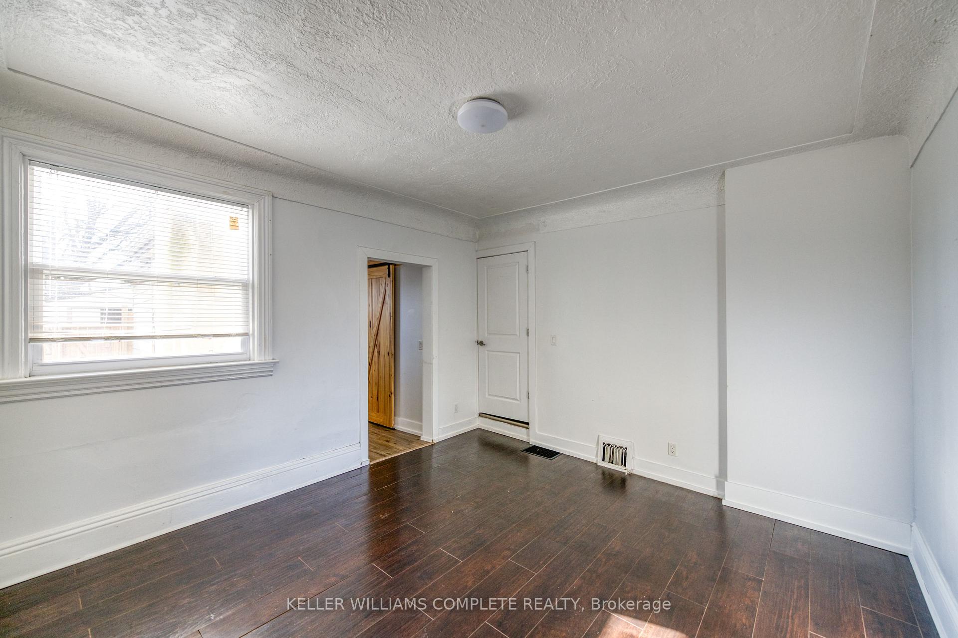 Photo 12 of Unit Unit 2, 48 Shaw Street, Hamilton, Industrial Sector — HOMEH