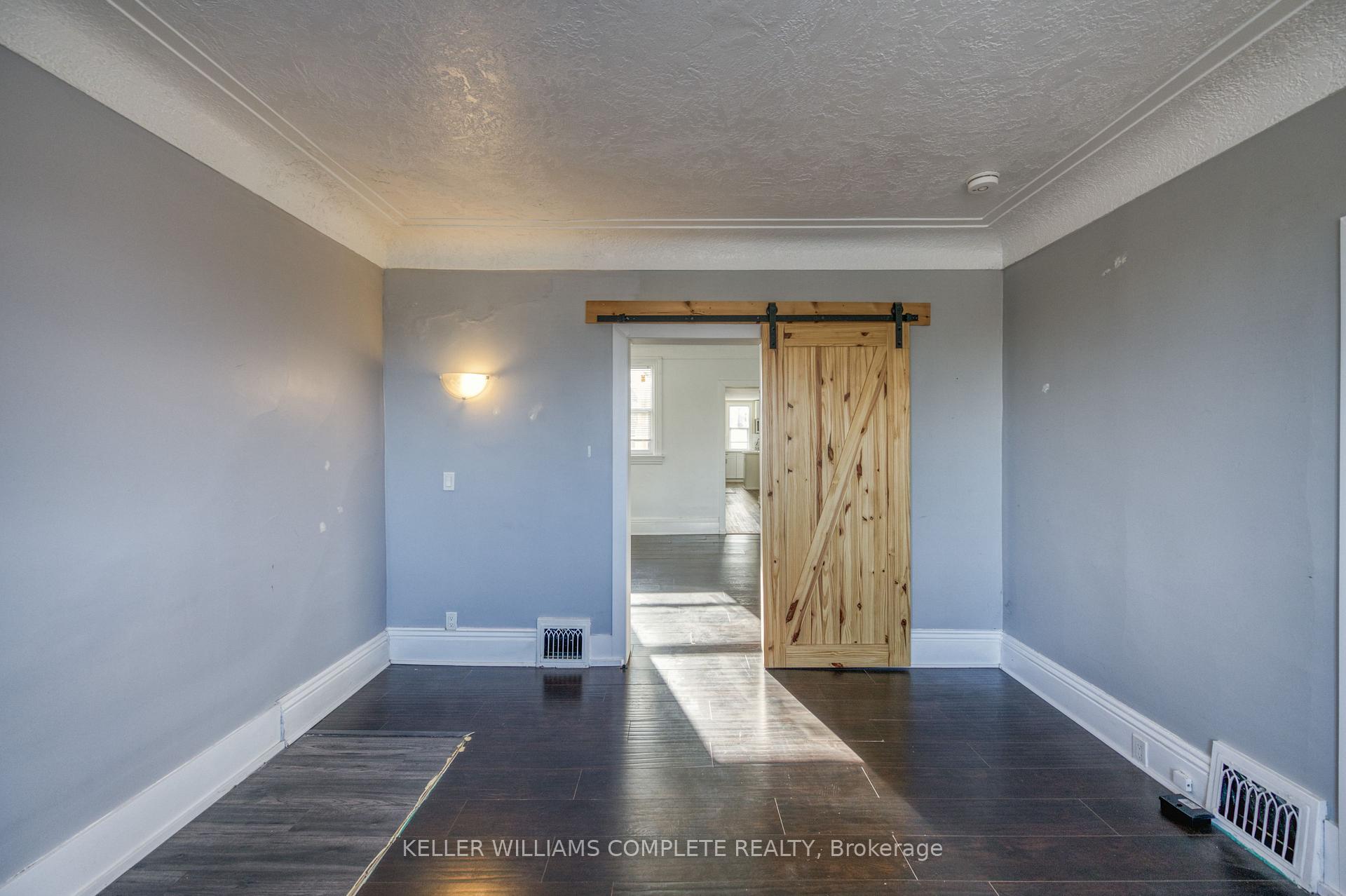 Photo 14 of Unit Unit 2, 48 Shaw Street, Hamilton, Industrial Sector — HOMEH