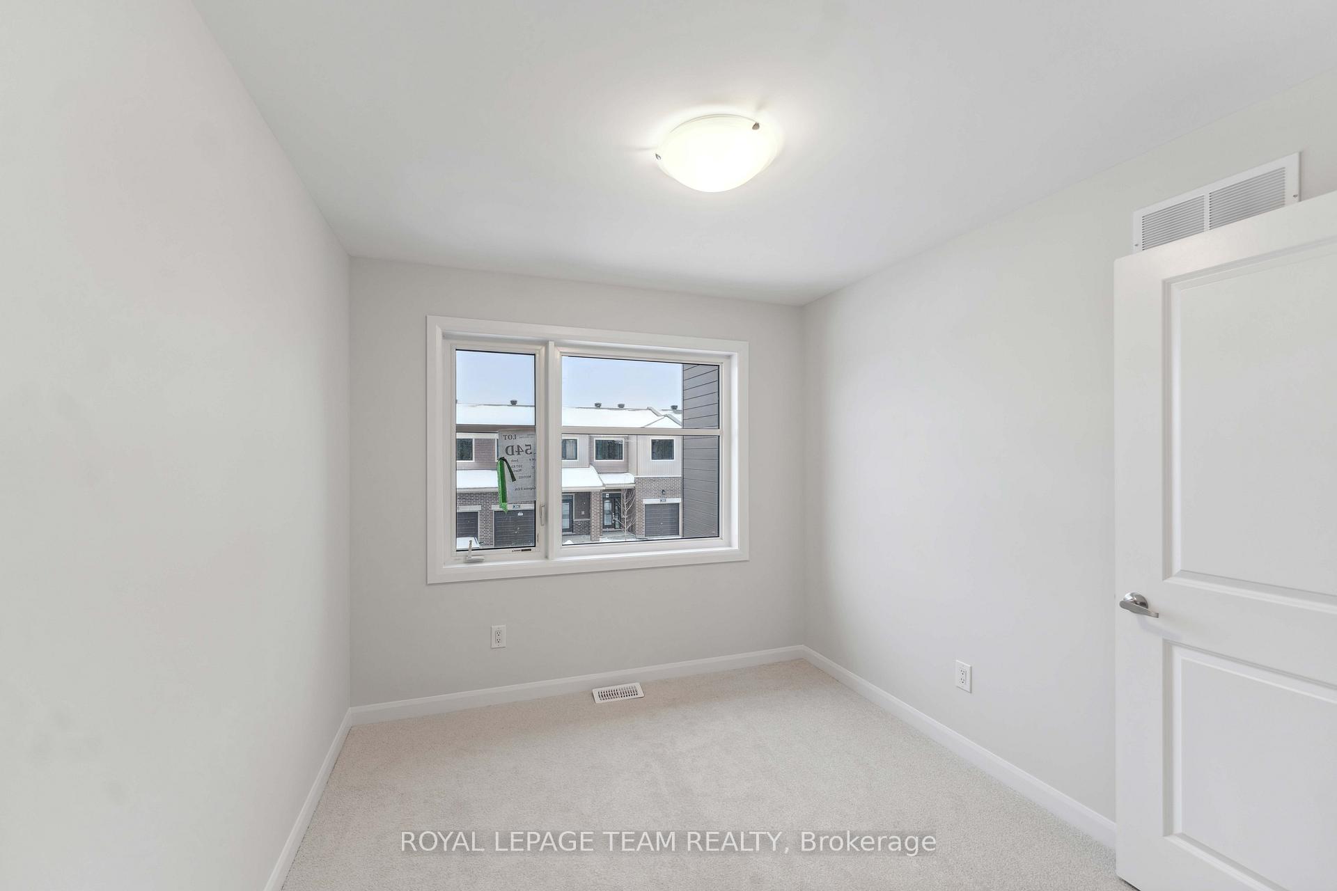 Photo 22 of 307 Elsie MacGill Walk, Ottawa, Kanata - Morgan's Grant/South March — HOMEH