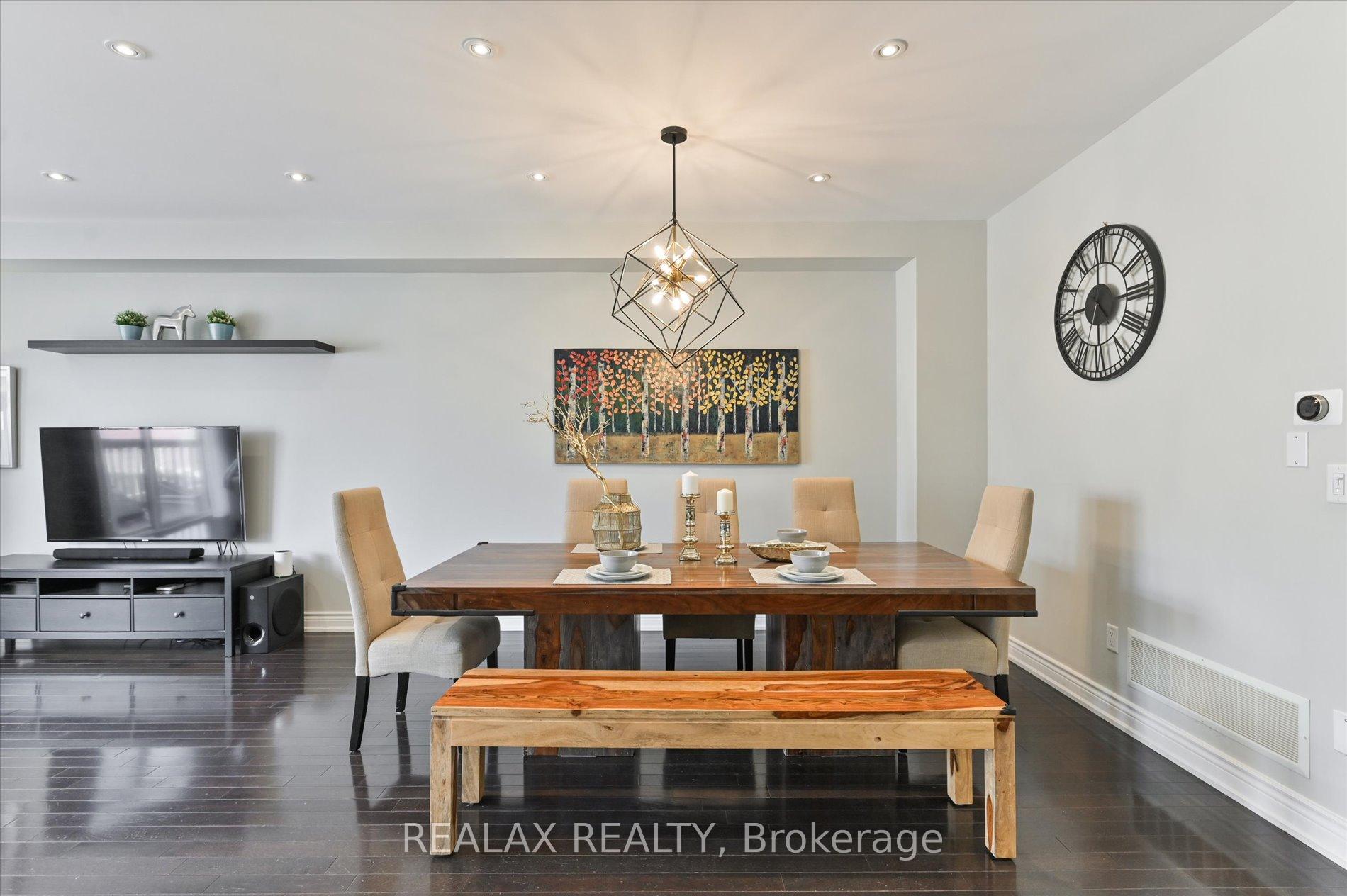 Photo 14 of 19 Etherington Way, Markham, Victoria Square — HOMEH