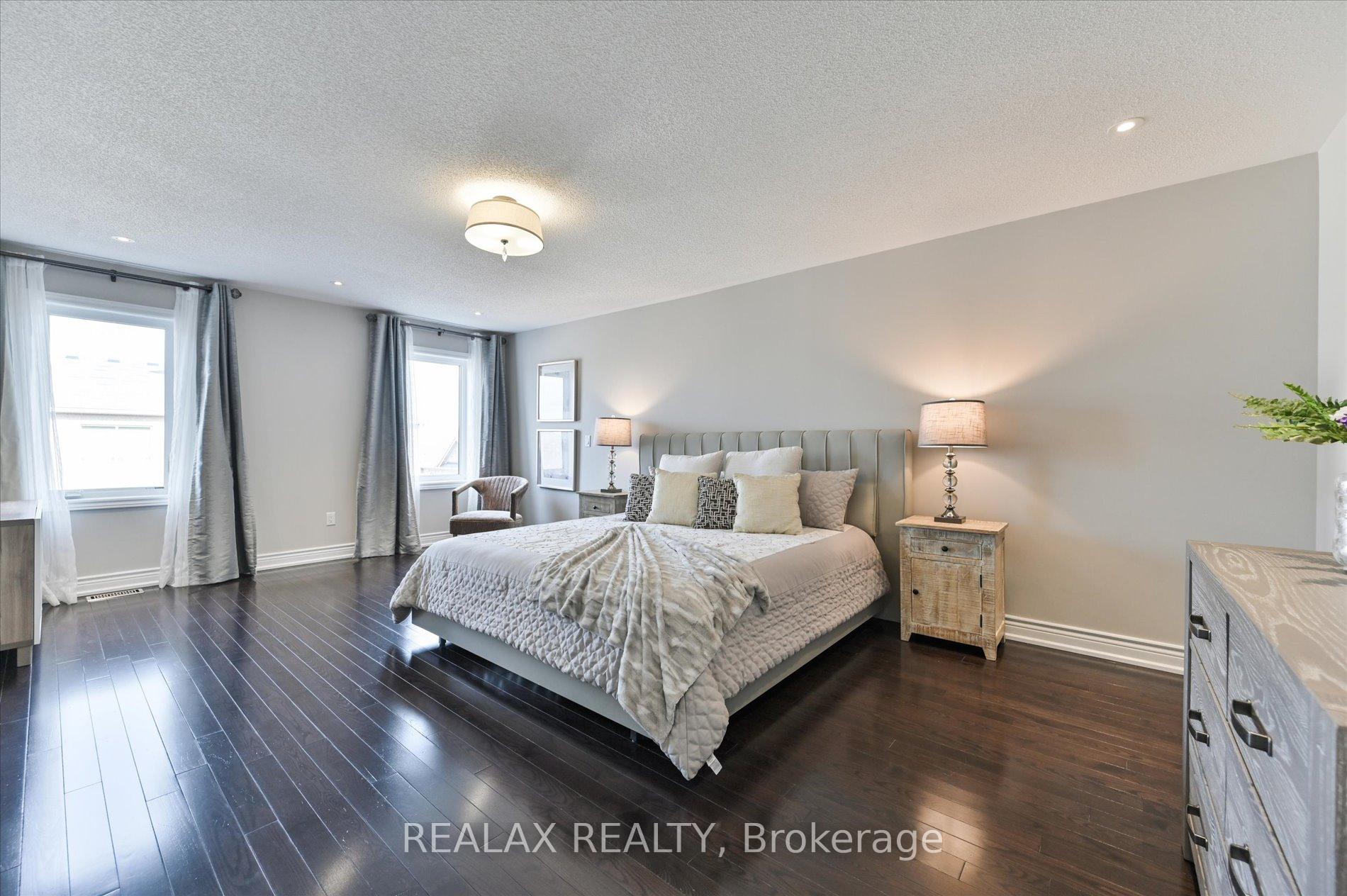 Photo 21 of 19 Etherington Way, Markham, Victoria Square — HOMEH