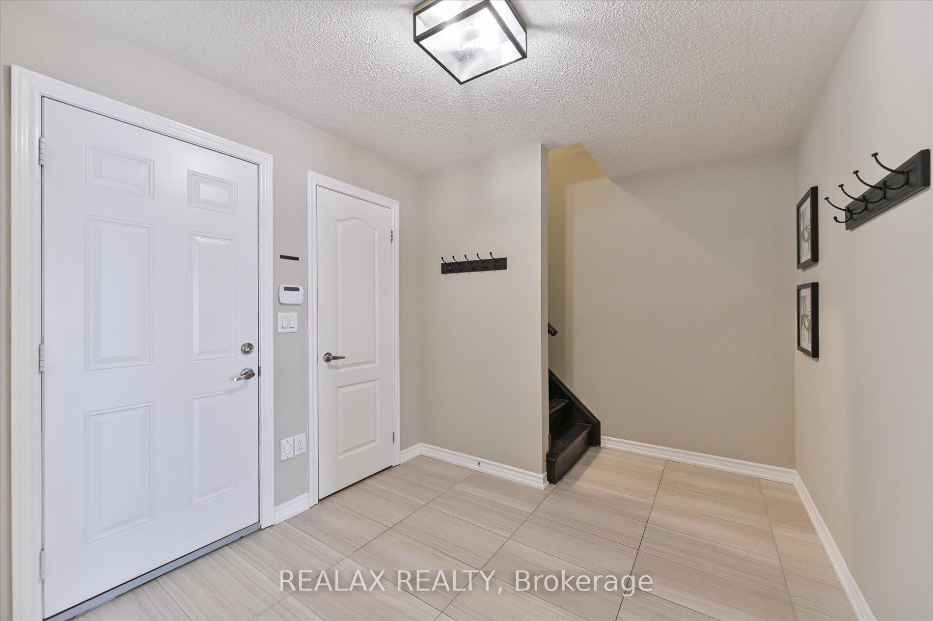 Photo 32 of 19 Etherington Way, Markham, Victoria Square — HOMEH