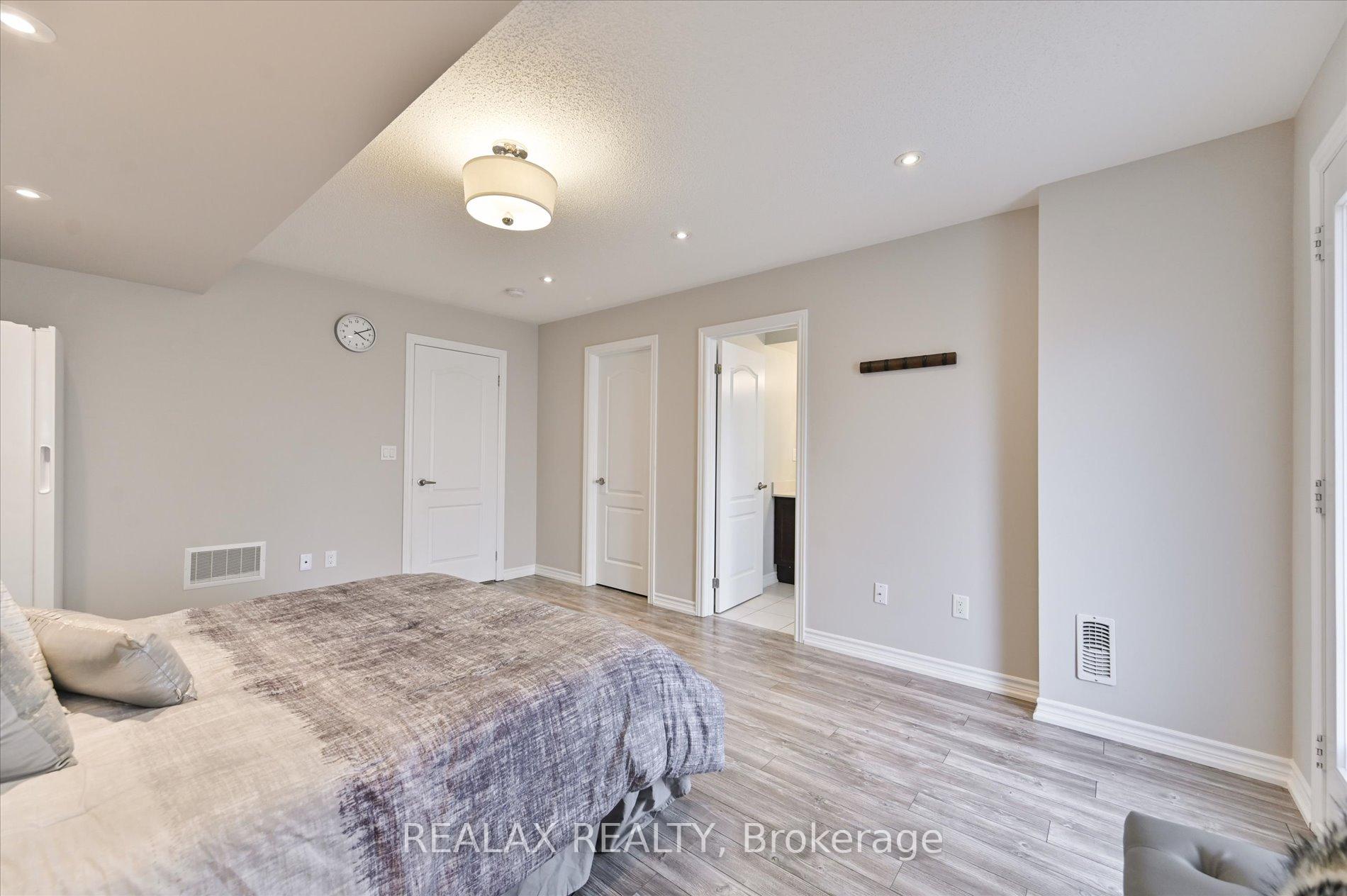 Photo 34 of 19 Etherington Way, Markham, Victoria Square — HOMEH