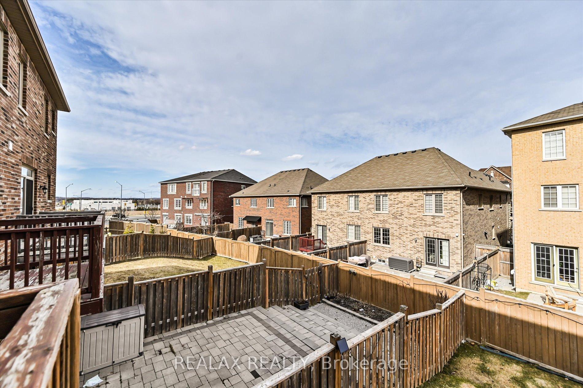 Photo 38 of 19 Etherington Way, Markham, Victoria Square — HOMEH