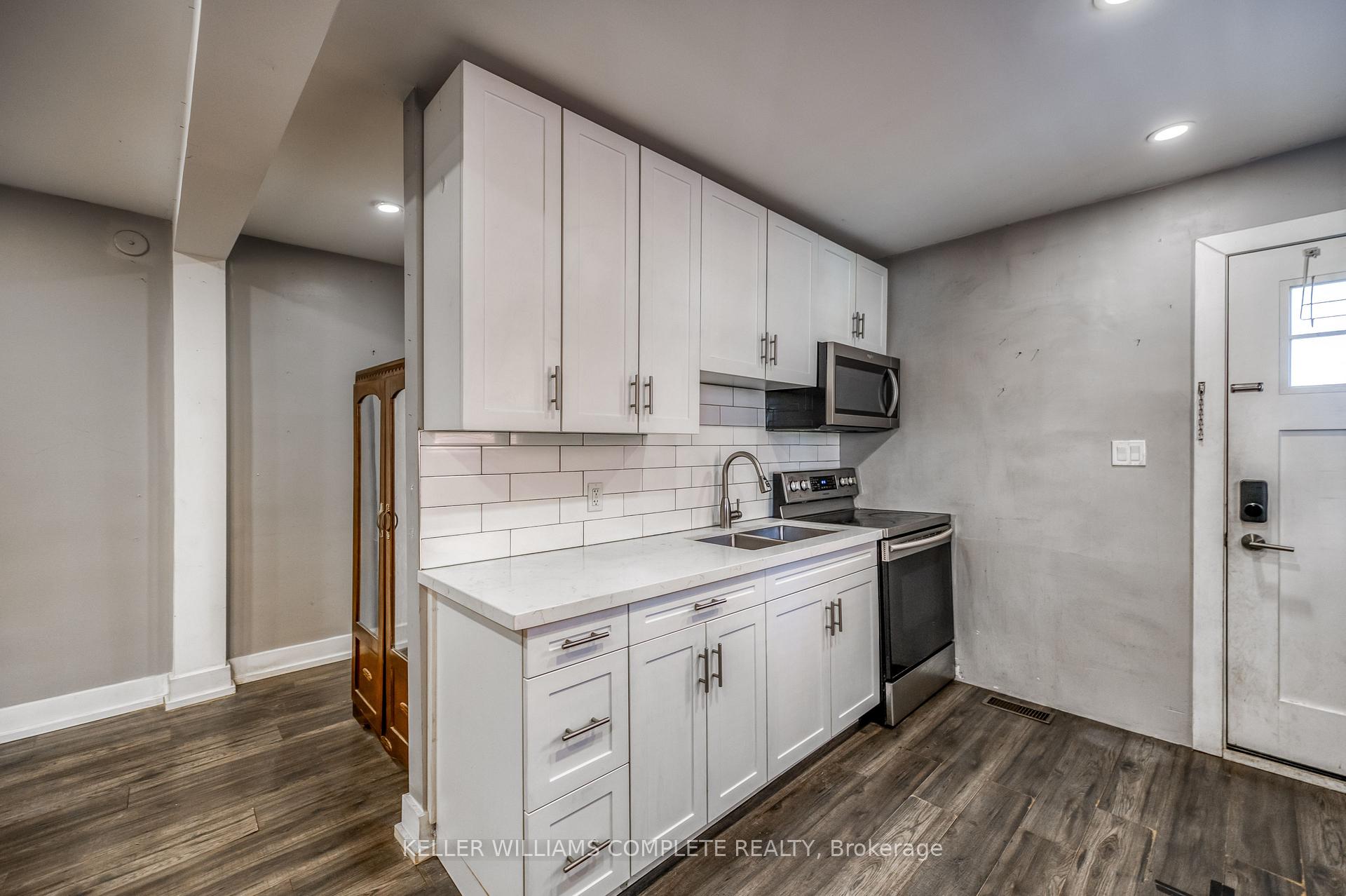 Photo 6 of Unit Unit 1, 48 Shaw Street, Hamilton, Industrial Sector — HOMEH