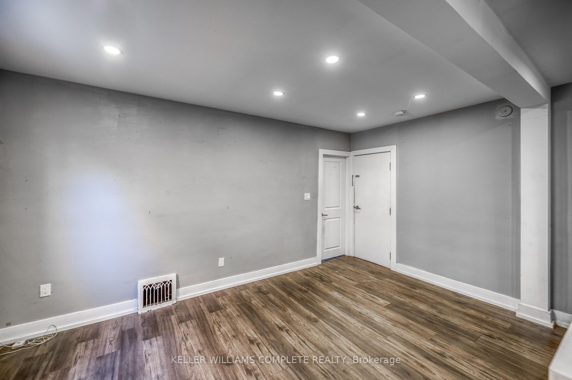 Photo 10 of Unit Unit 1, 48 Shaw Street, Hamilton, Industrial Sector — HOMEH