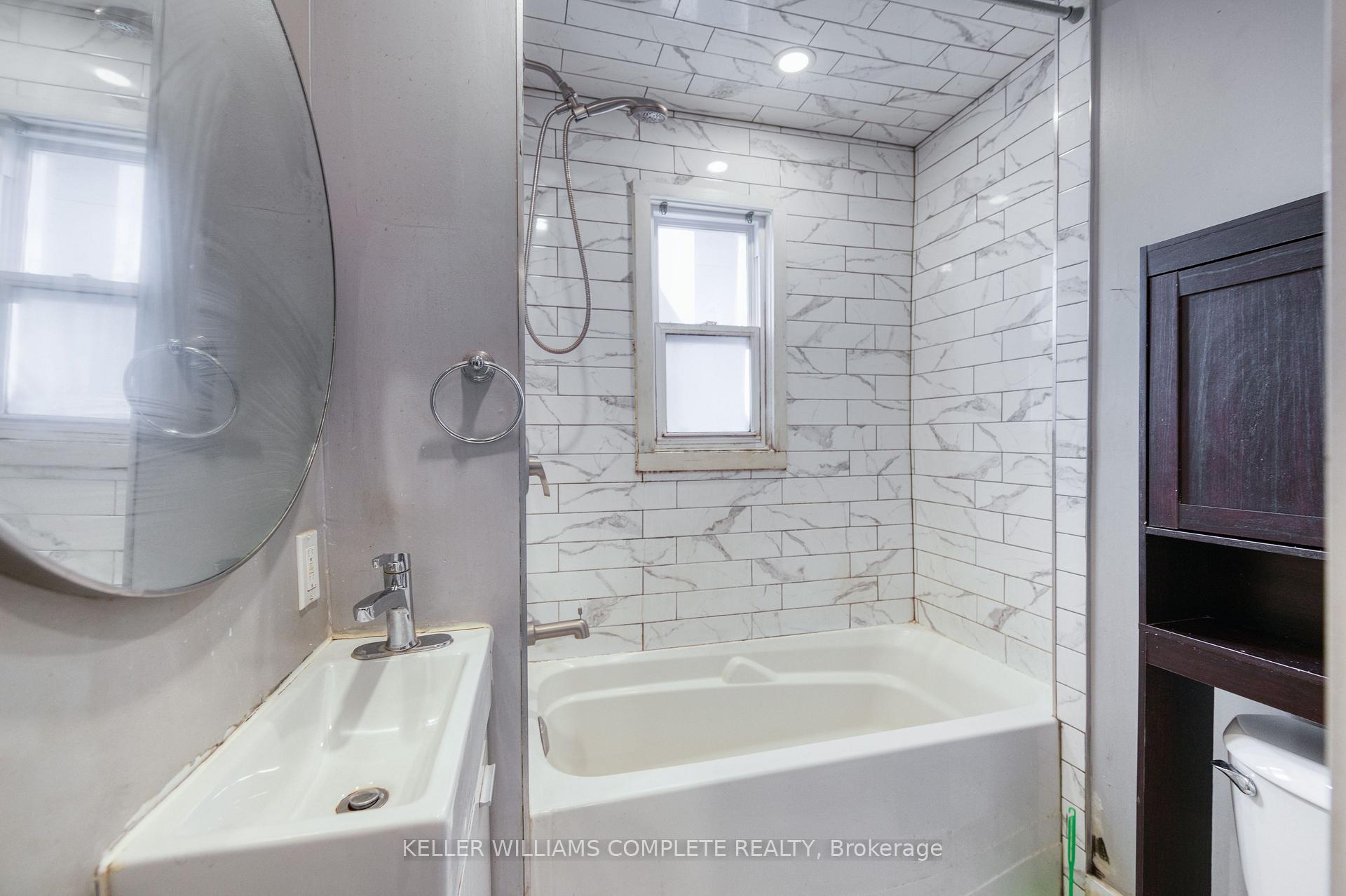 Photo 13 of Unit Unit 1, 48 Shaw Street, Hamilton, Industrial Sector — HOMEH