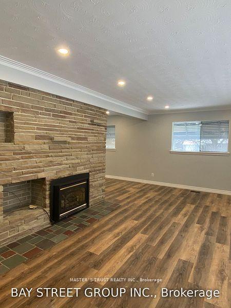Photo 5 of 18 Hughson Drive, Markham, Buttonville — HOMEH