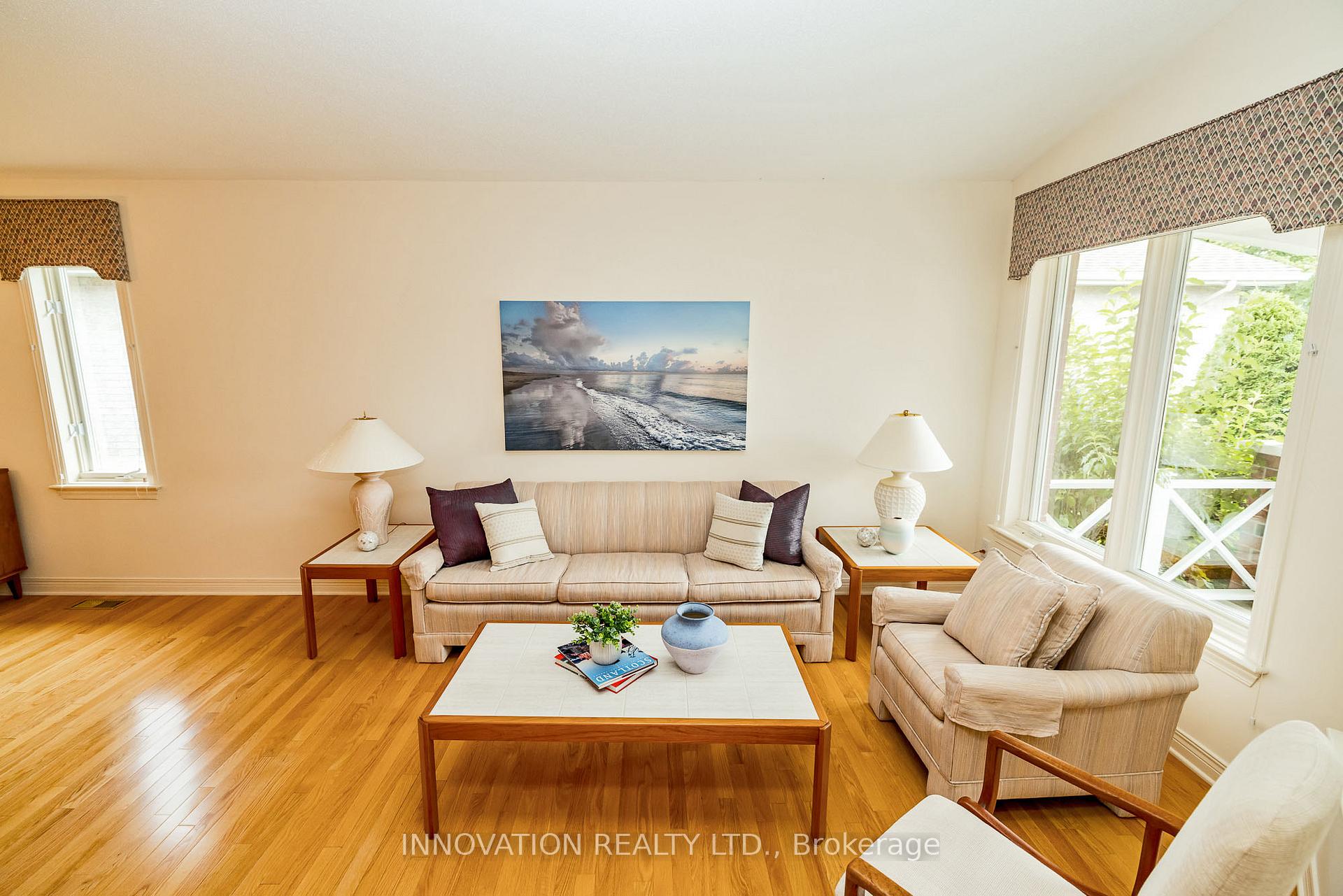 Photo 5 of 8 Nighthawk Crescent, Ottawa, Kanata - Bridlewood — HOMEH