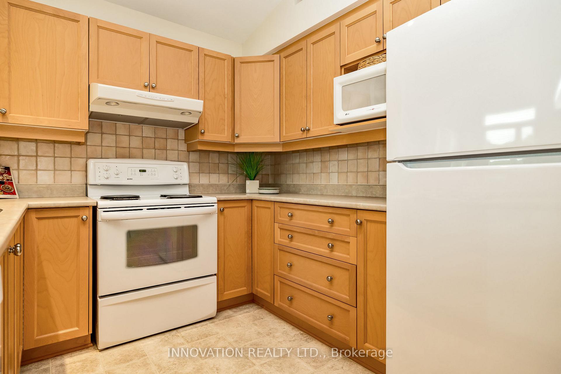 Photo 13 of 8 Nighthawk Crescent, Ottawa, Kanata - Bridlewood — HOMEH