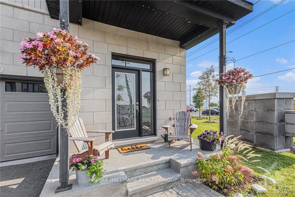 Photo 6 of 200 Don Brown, Ottawa, Kanata - Emerald Meadows/Trailwest — HOMEH