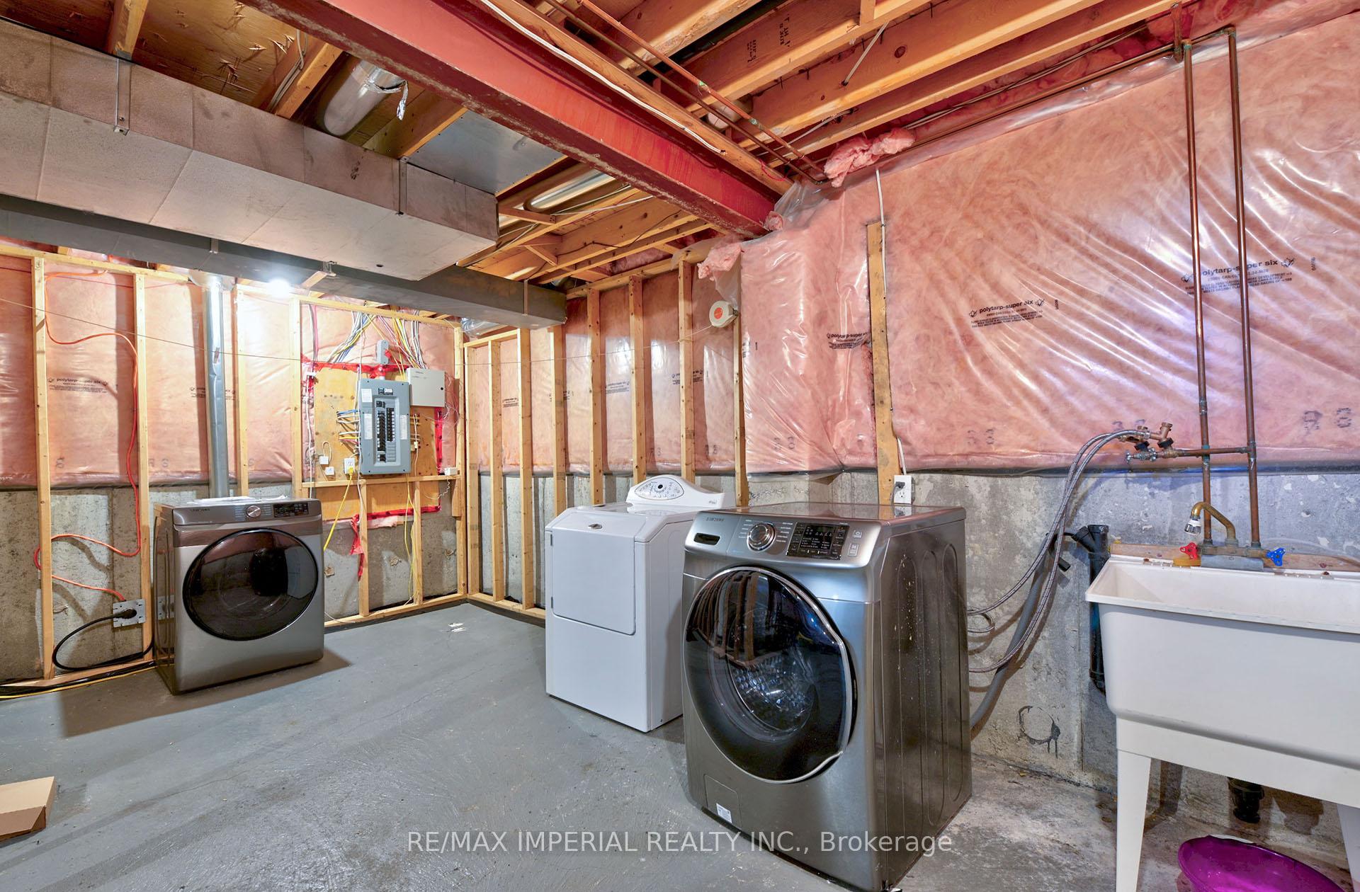 Photo 16 of 257 Everett Street, Markham, Wismer — HOMEH