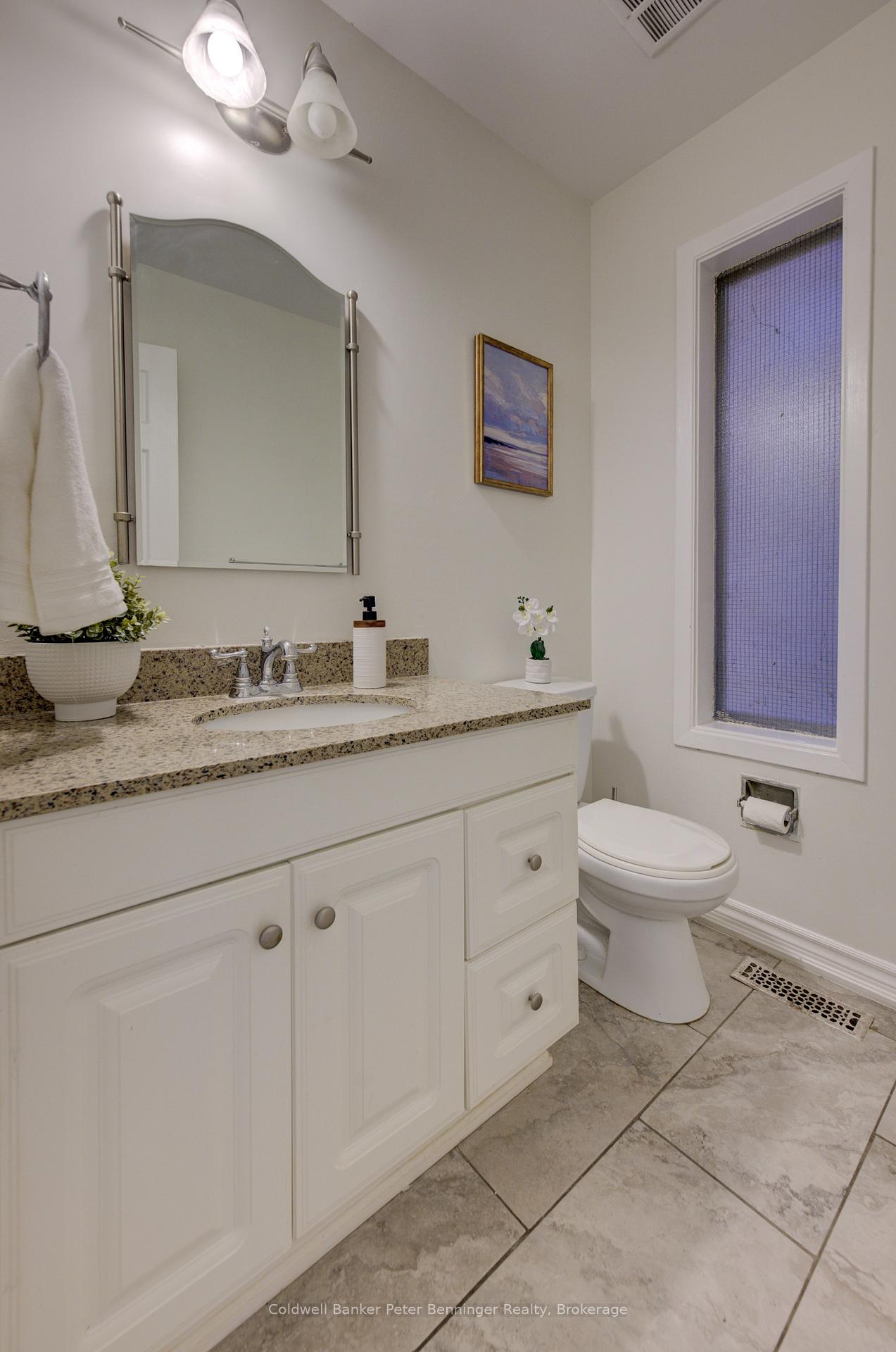 Photo 8 of 161 Satok Crescent, Milton, Timberlea — HOMEH