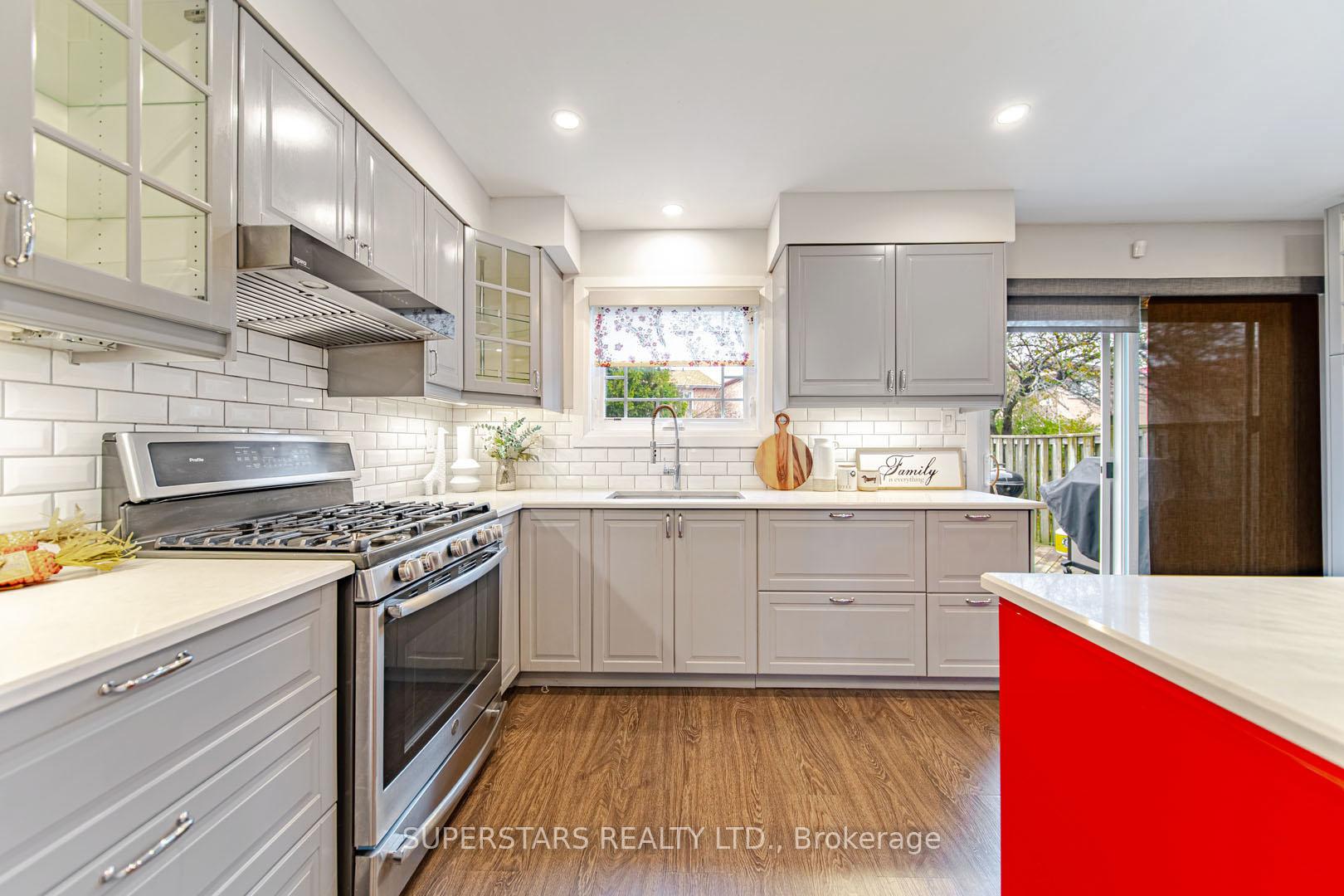 Photo 11 of 83 Jaffray Road, Markham, Milliken Mills East — HOMEH