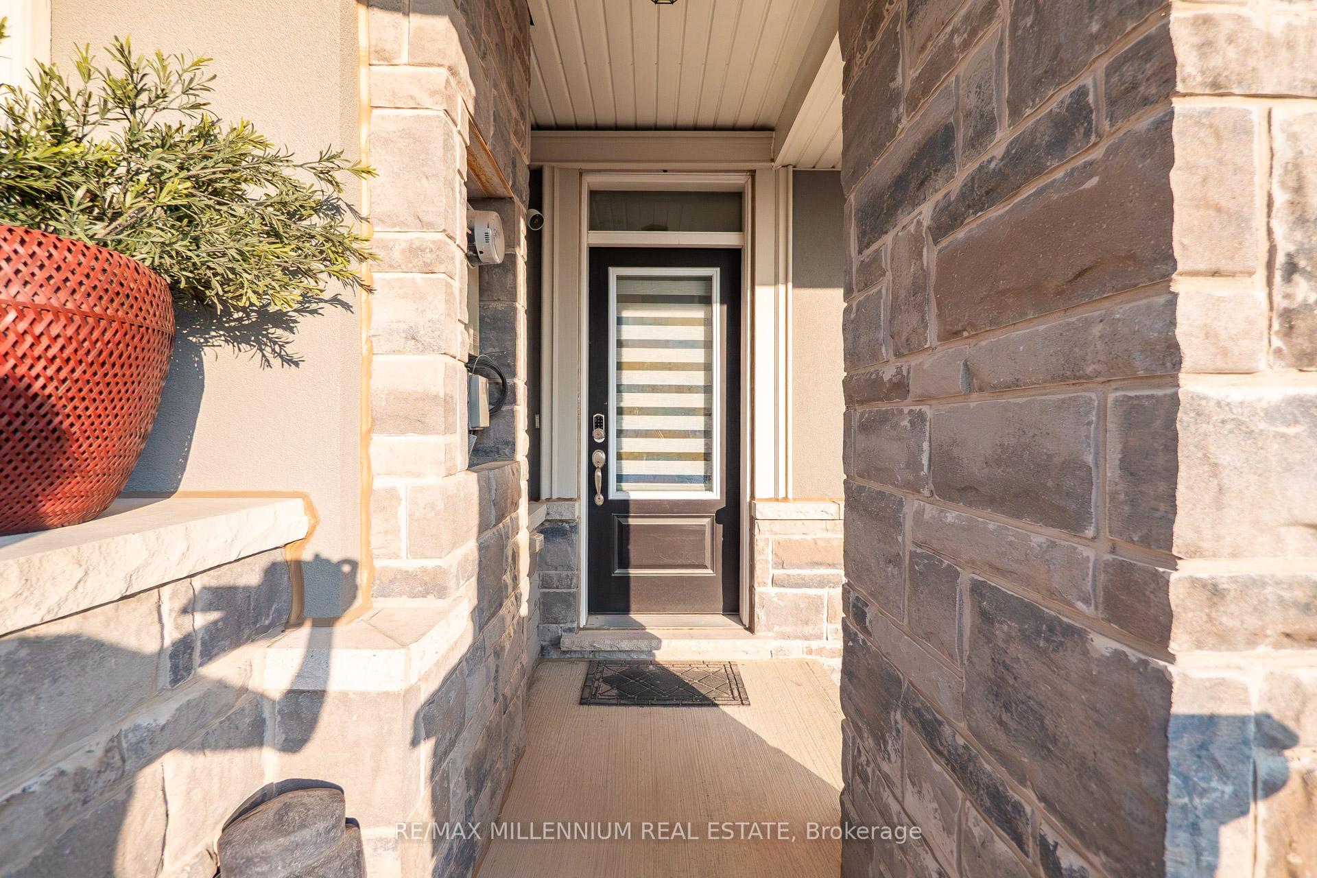 Photo 10 of 507 Bellflower Court, Milton, Rural Milton — HOMEH