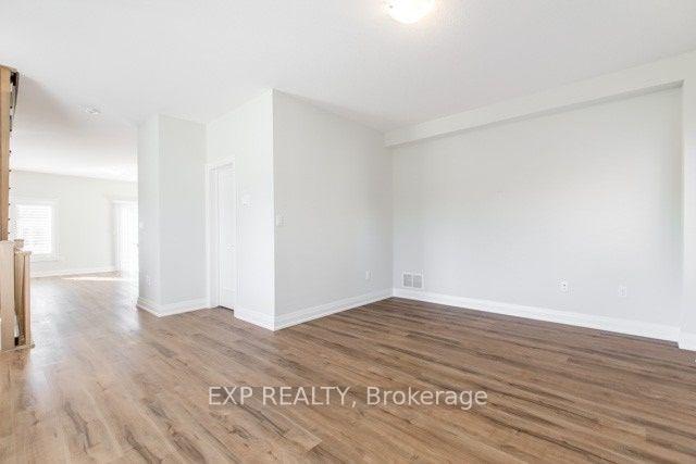 Photo 13 of 23 Bayberry Lane, Grimsby, Grimsby Escarpment — HOMEH